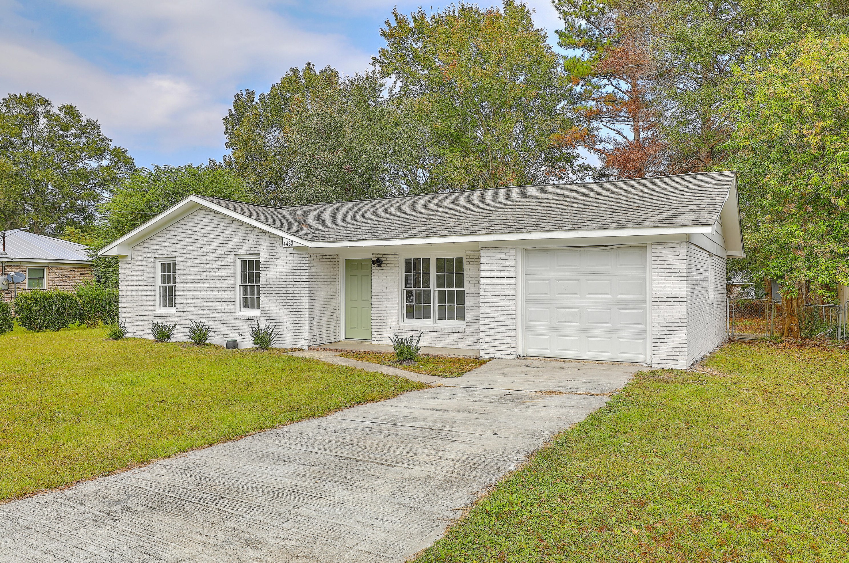 4482 Hardwood St, Ladson, SC 29456
