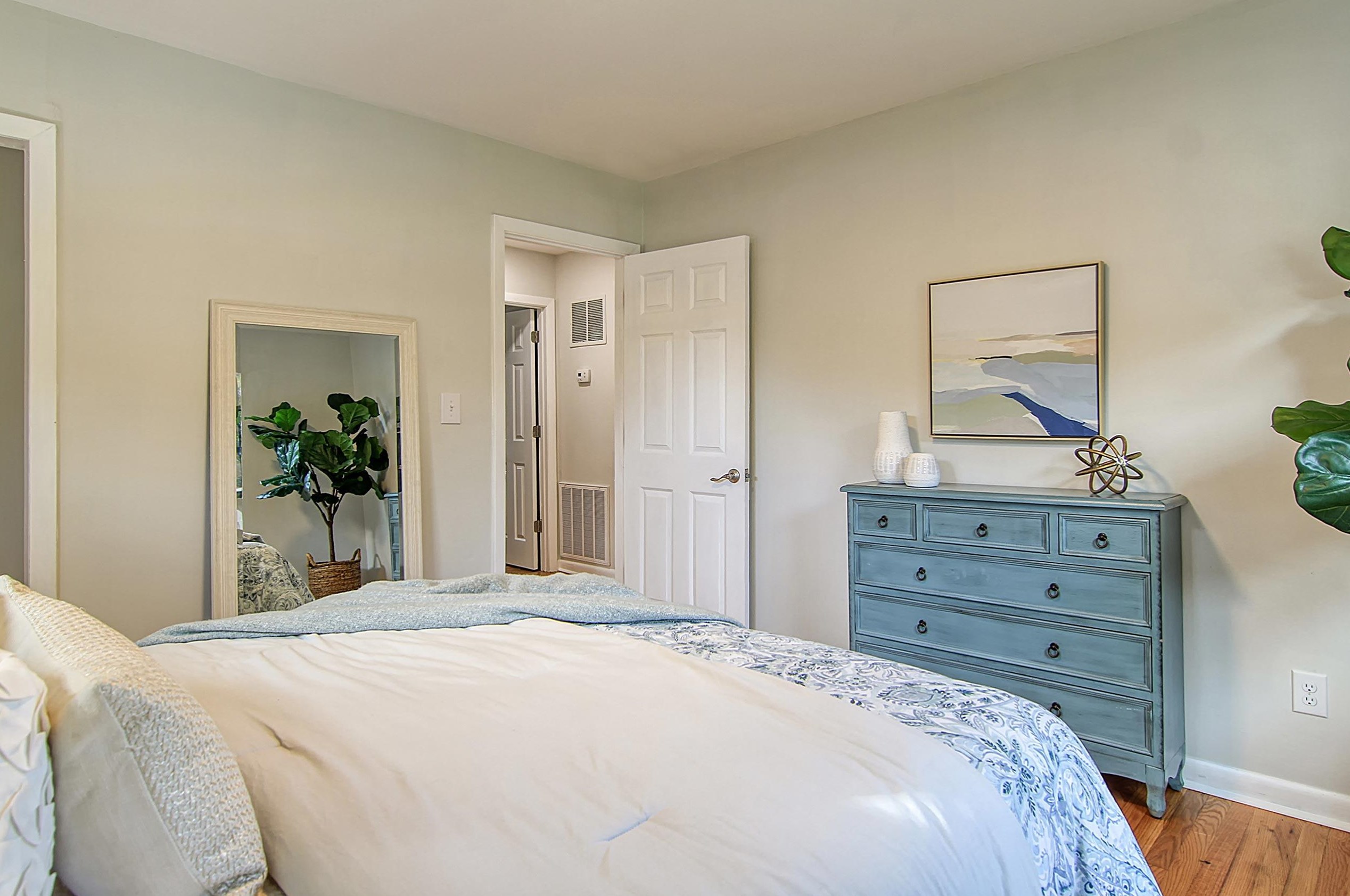 2471 Lantern St, Charleston SC  29414-4819 exterior