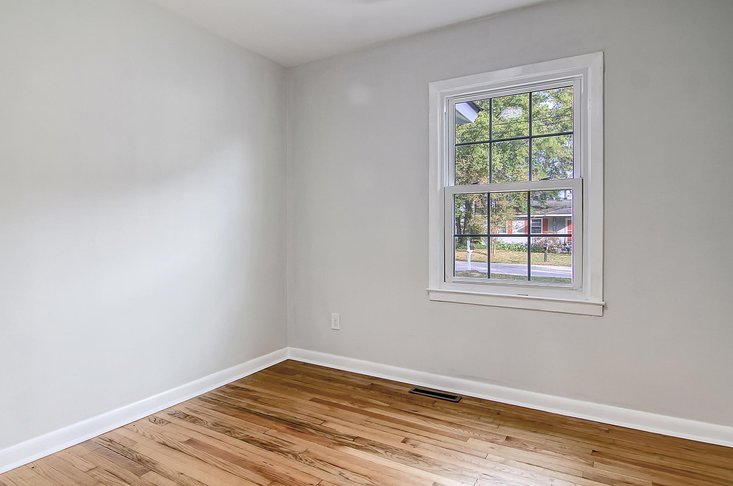 2471 Lantern St, Charleston SC  29414-4819 exterior