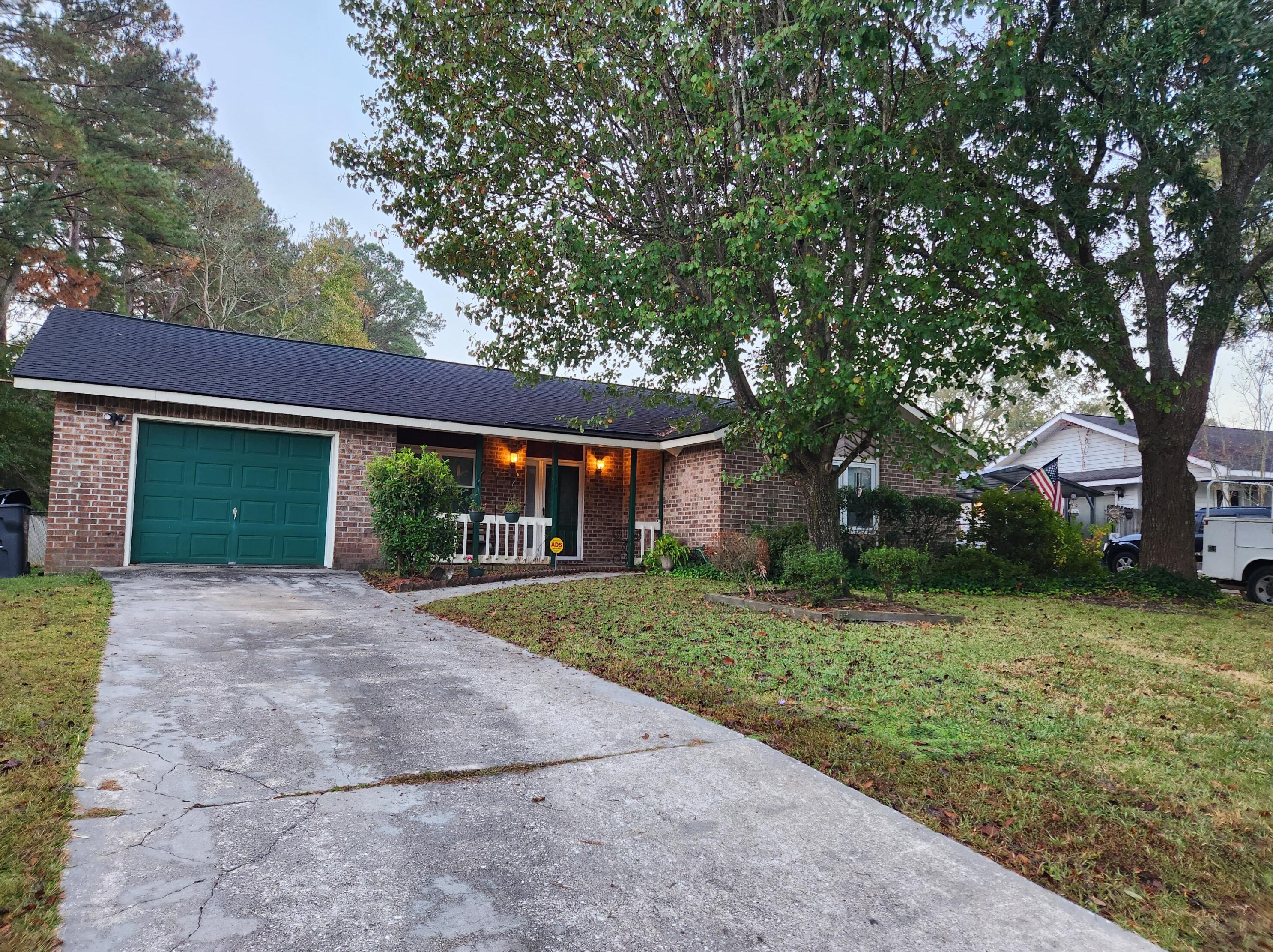 120 Heather Dr, Summerville, SC 29483