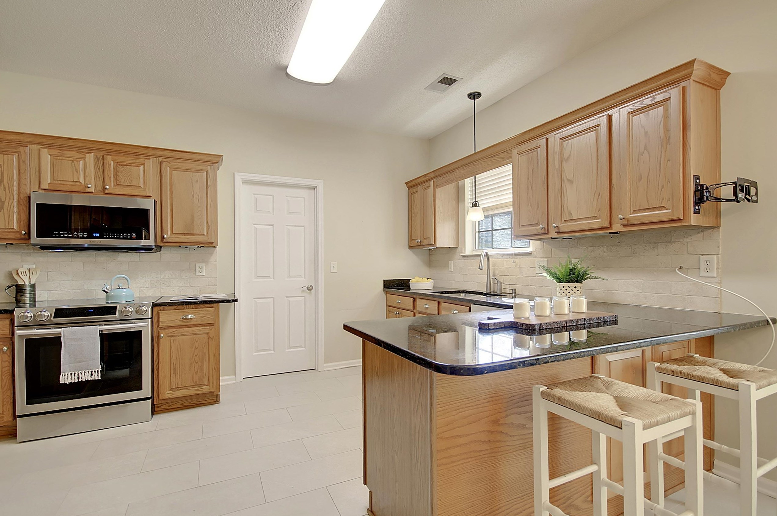 111 Chatfield Cir, Charleston SC 29445-7064 exterior