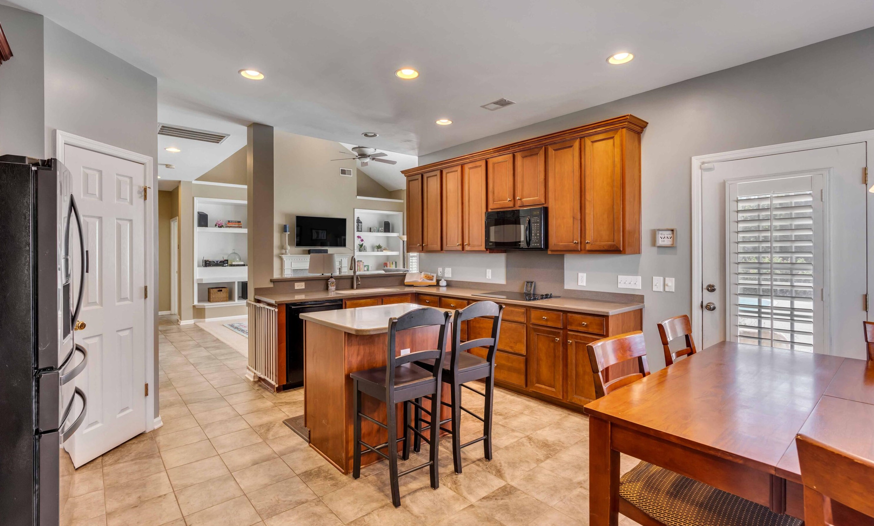 7300 Horned Grebe Ct, Charleston SC  29410-8274 exterior