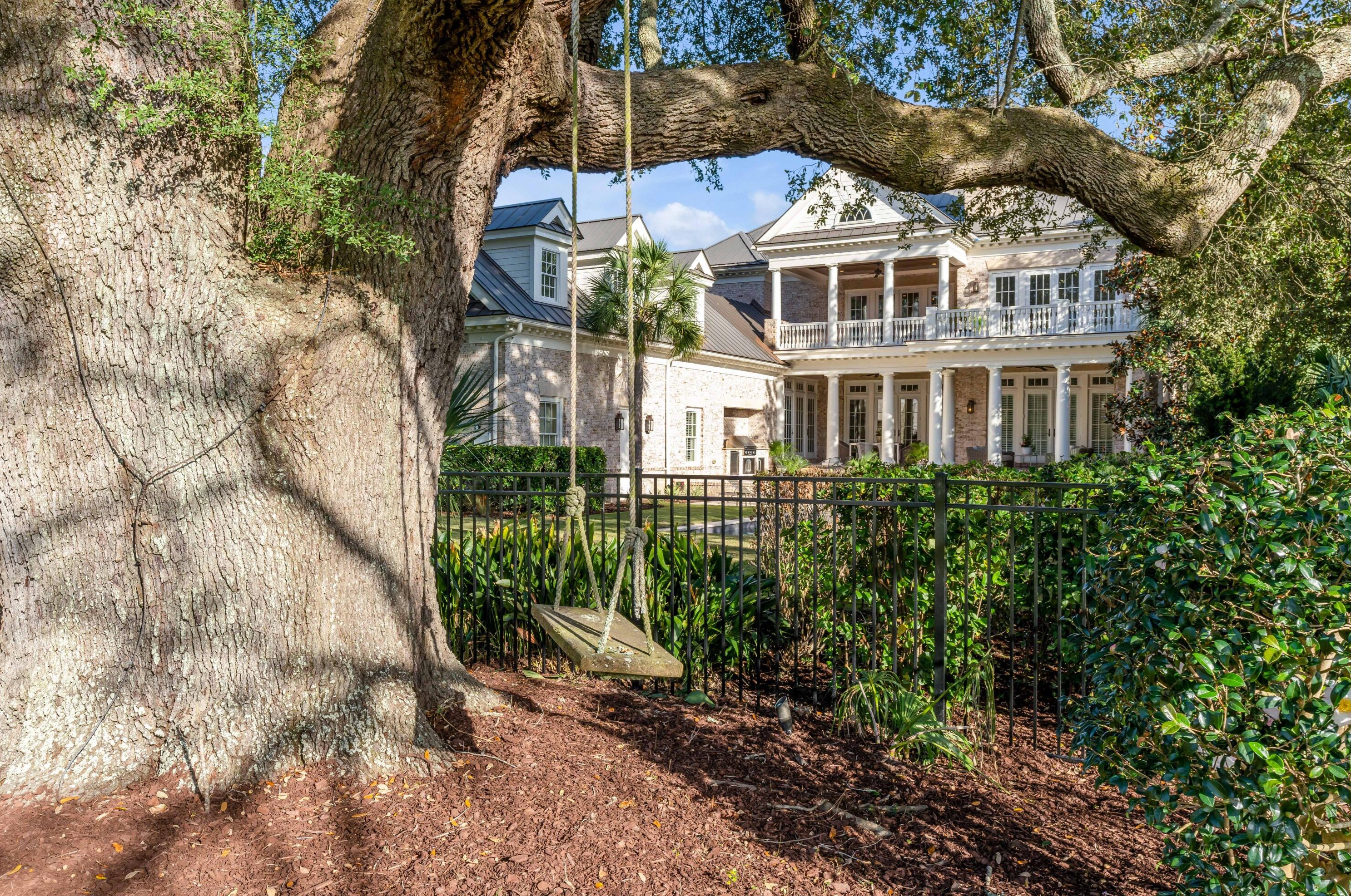 59 Iron Bottom Ln, Charleston SC  29492-8415 exterior