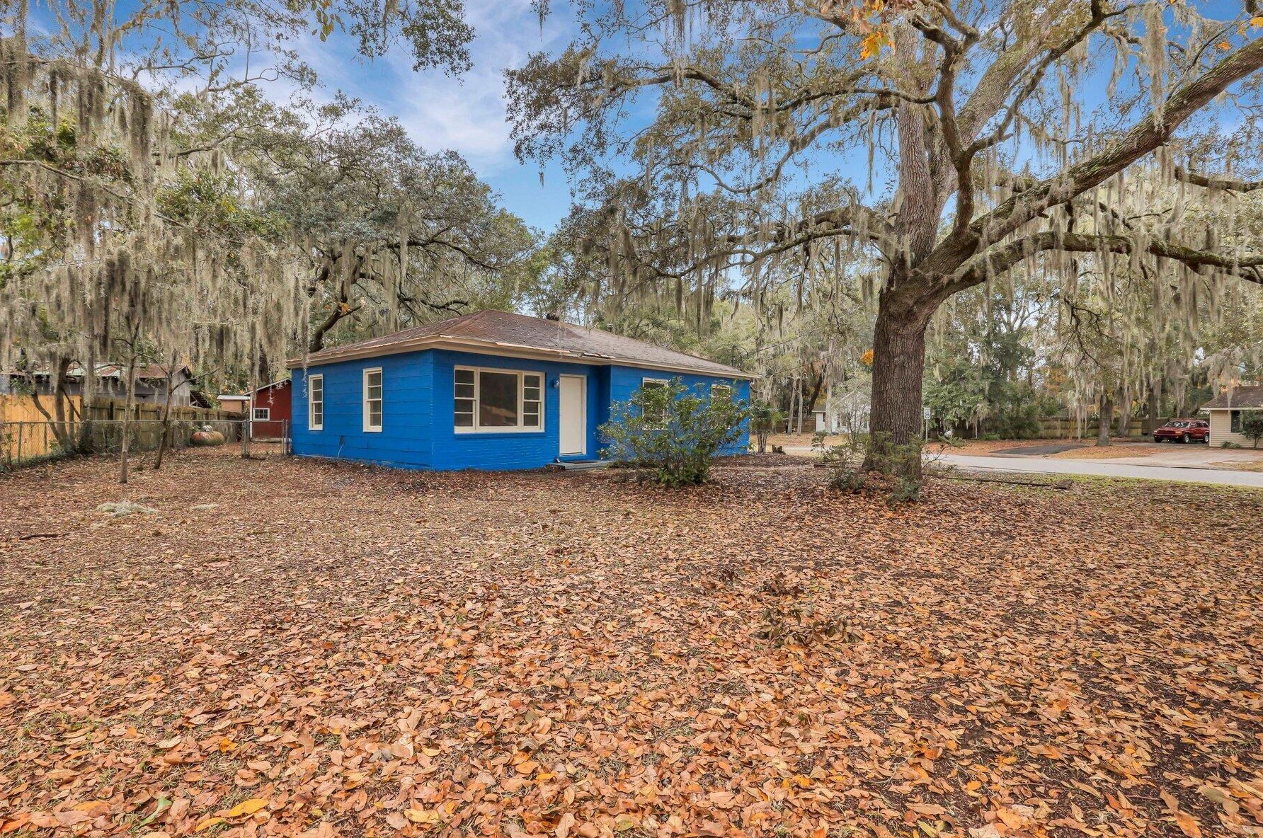 99 Sams Point Rd, Beaufort, SC 29907