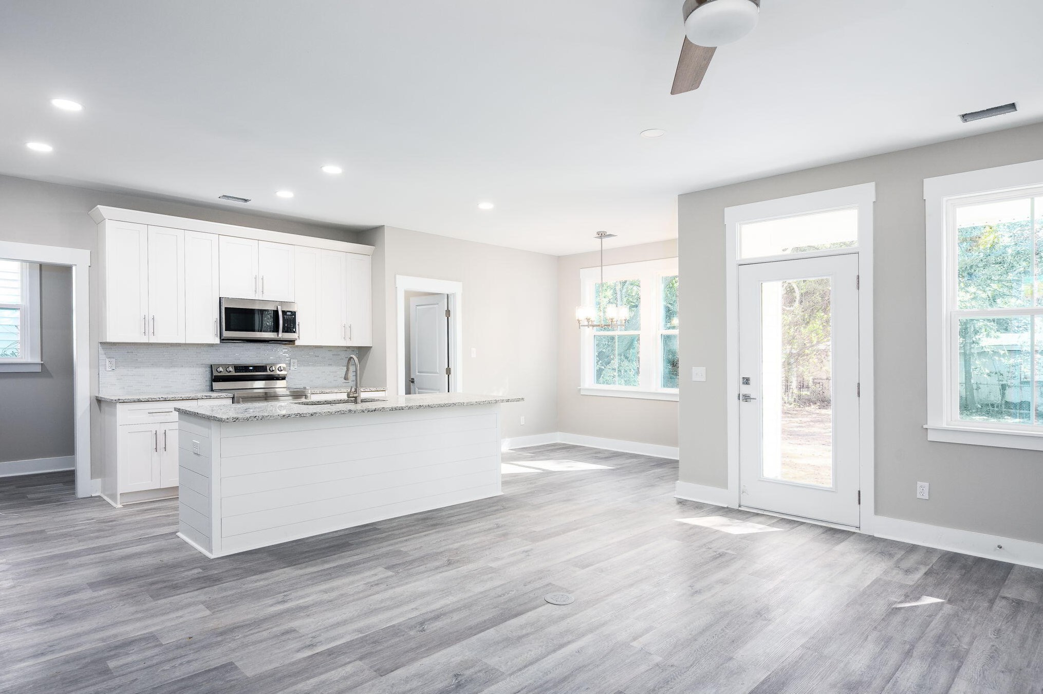 1649 Sumner Ave, Charleston, SC 29406-3740