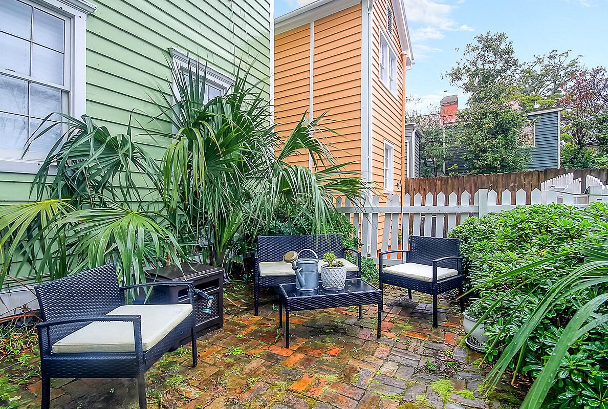 146 Coming St, Charleston SC  29403-6448 exterior