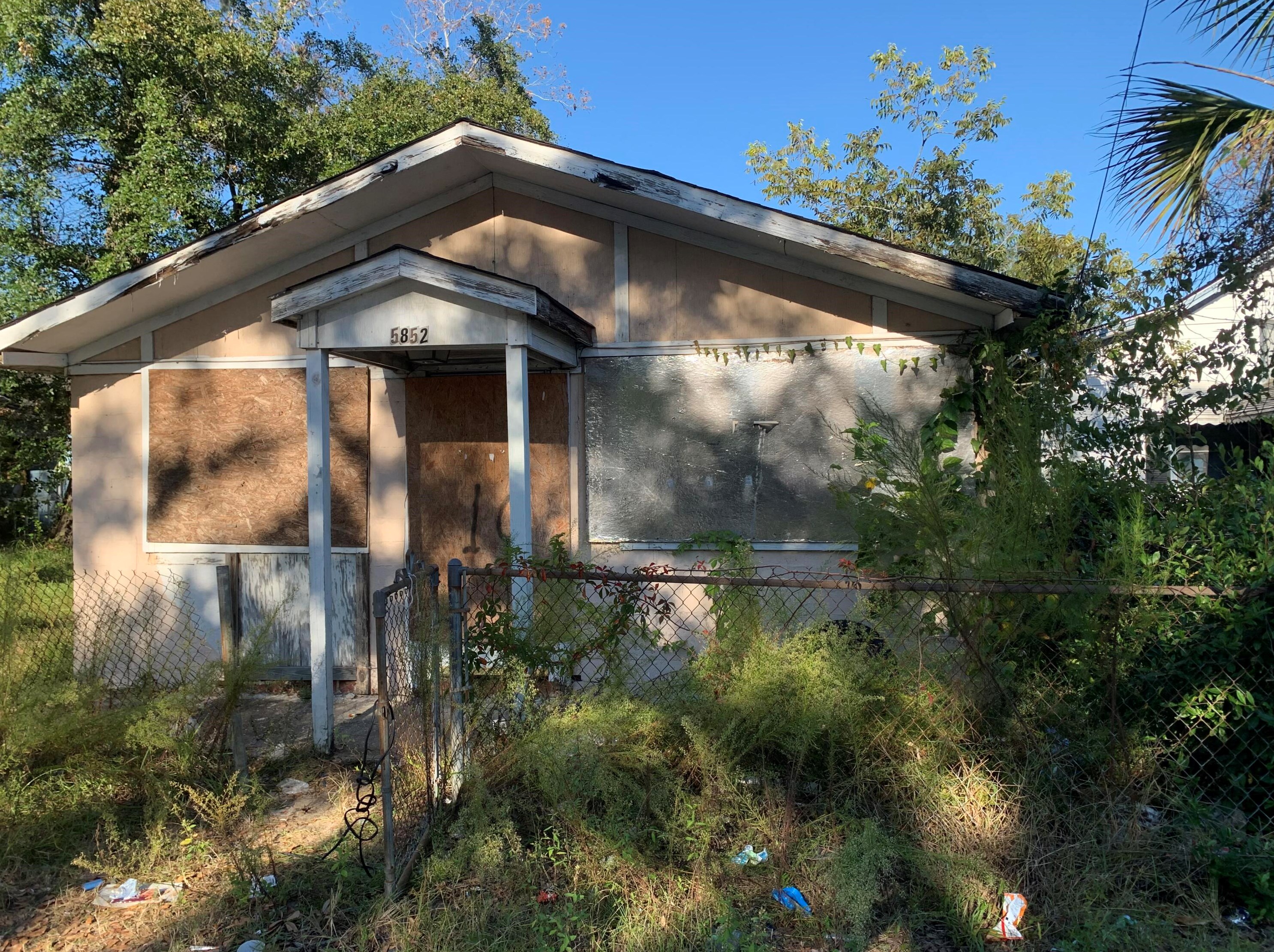 5852 Longleaf Ave, Charleston, SC 29406-6061
