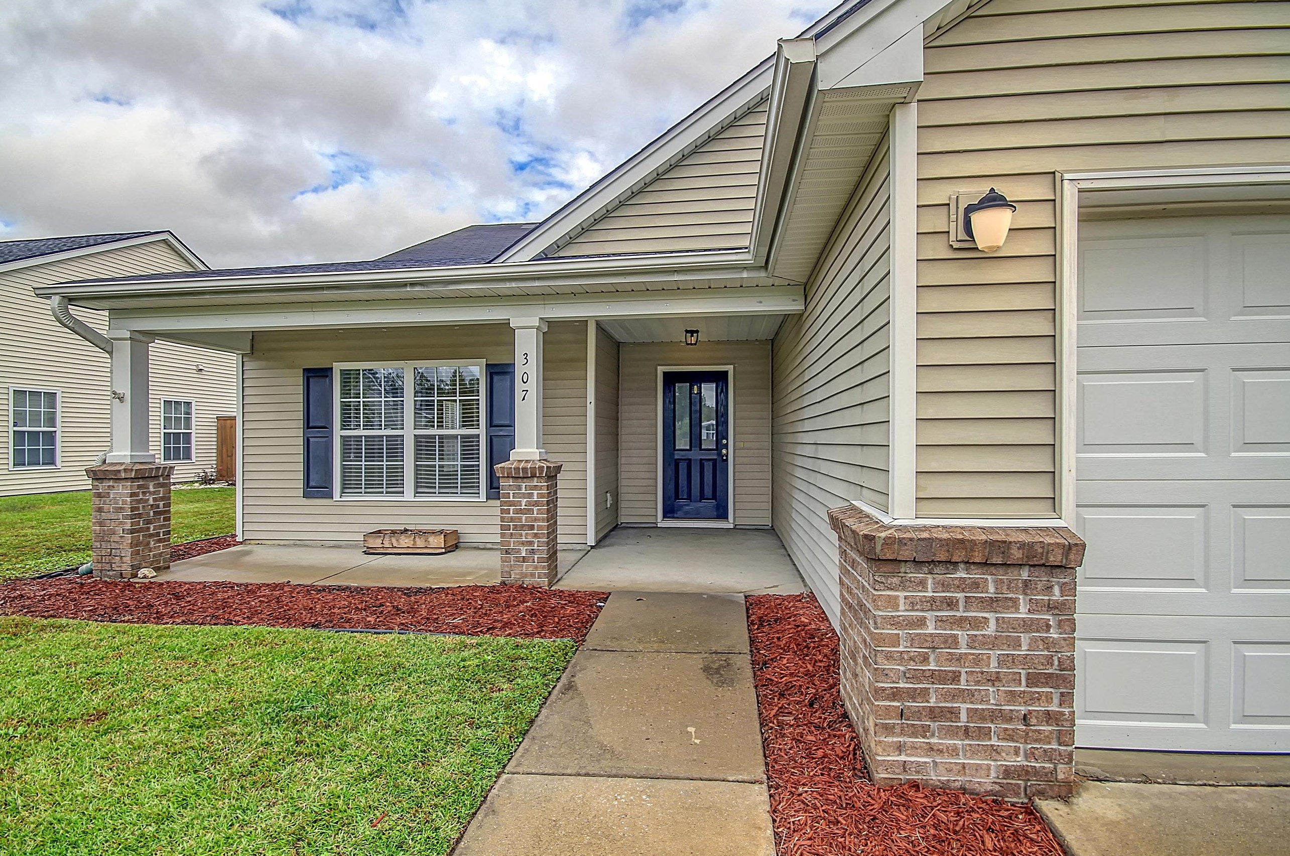 307 Edenton Rd, Charleston, SC 29445-9646