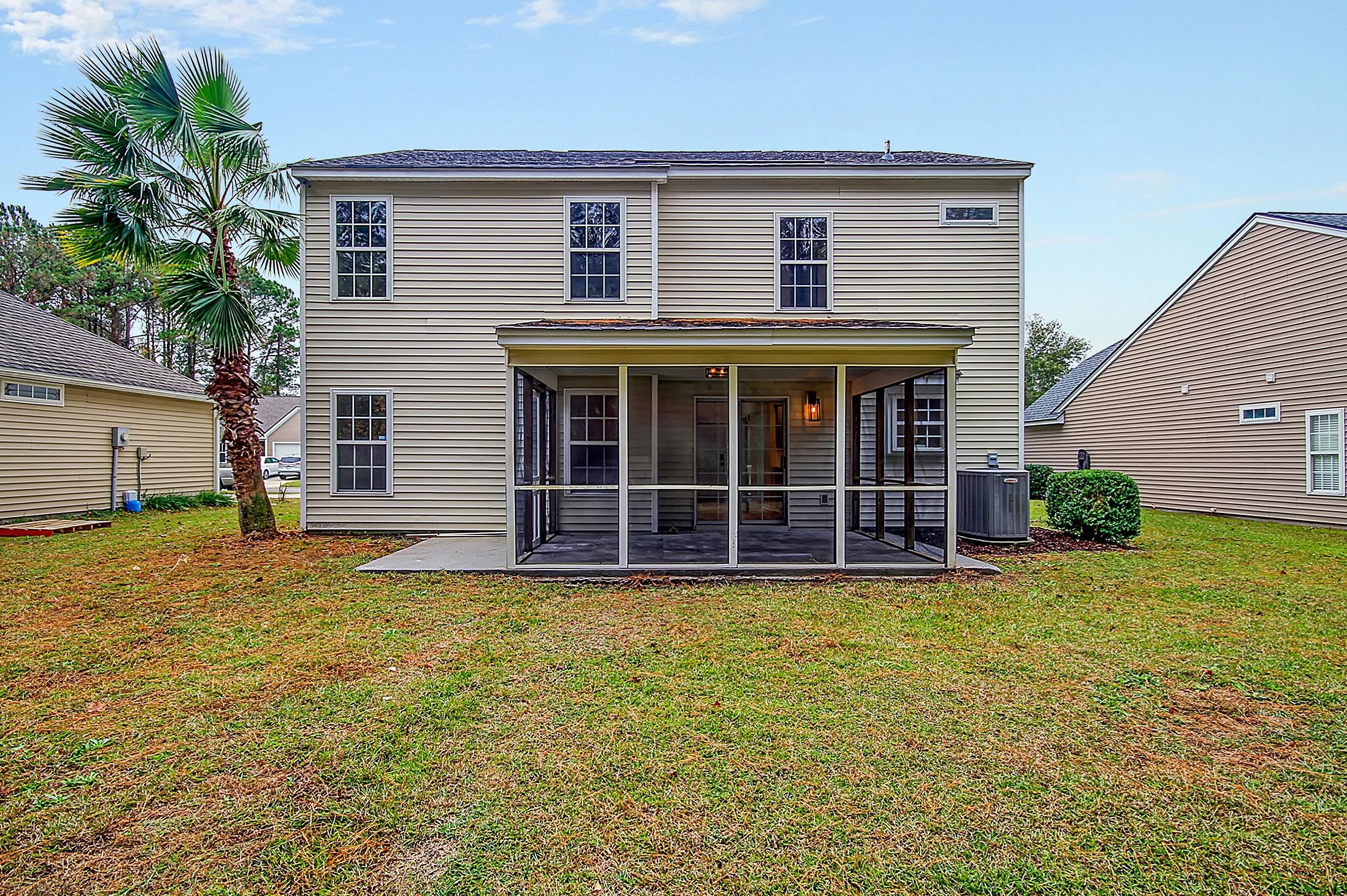 1432 Water Edge Dr, Charleston SC 29492-8012 exterior