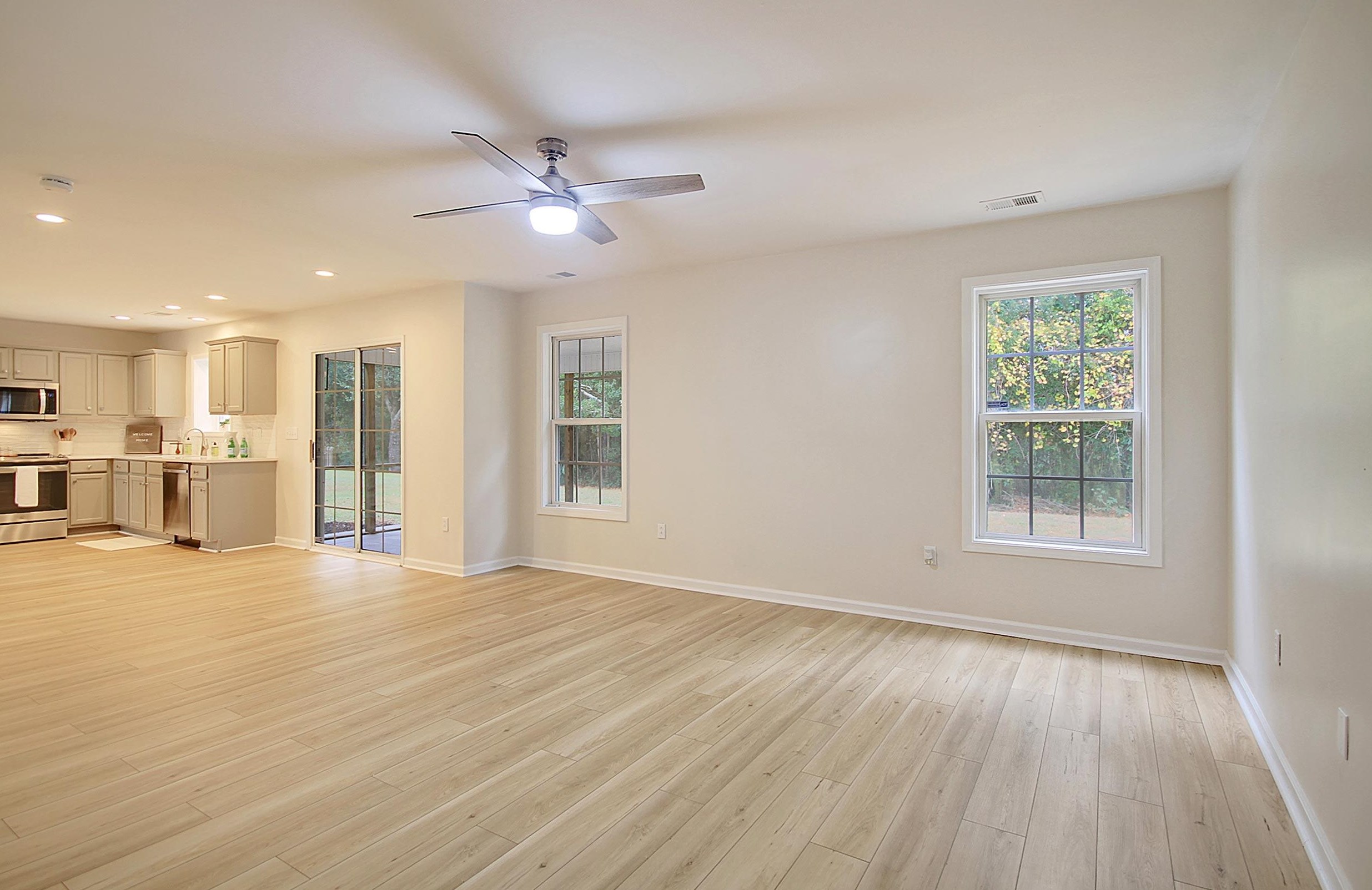 1432 Water Edge Dr, Charleston SC 29492-8012 exterior