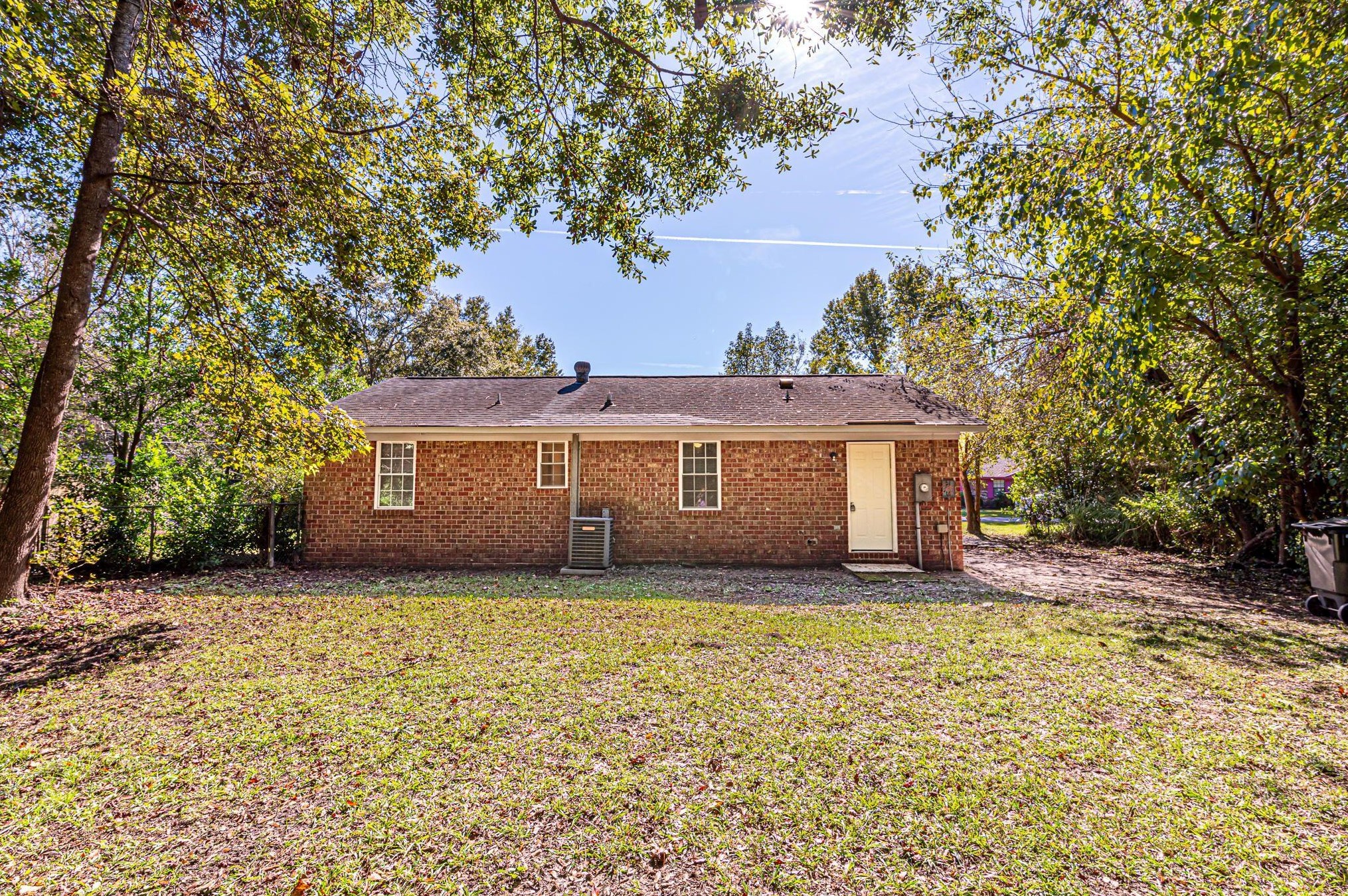 101 Shamrock Dr, Summerville, SC 29483-3943