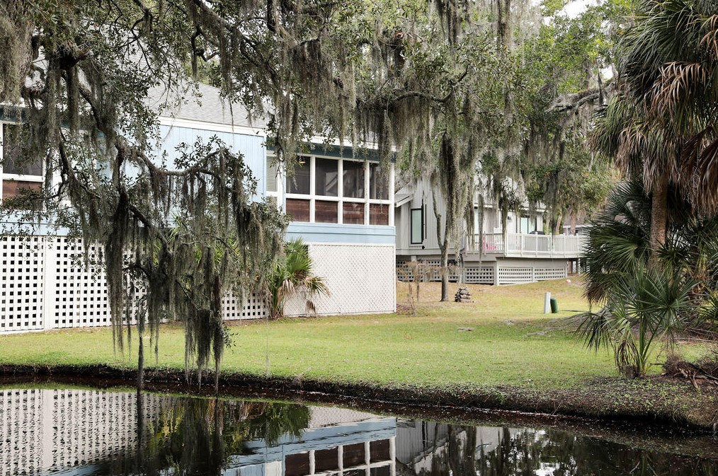 407 Sea Cloud Cir, Edisto SC  29438-3645 exterior