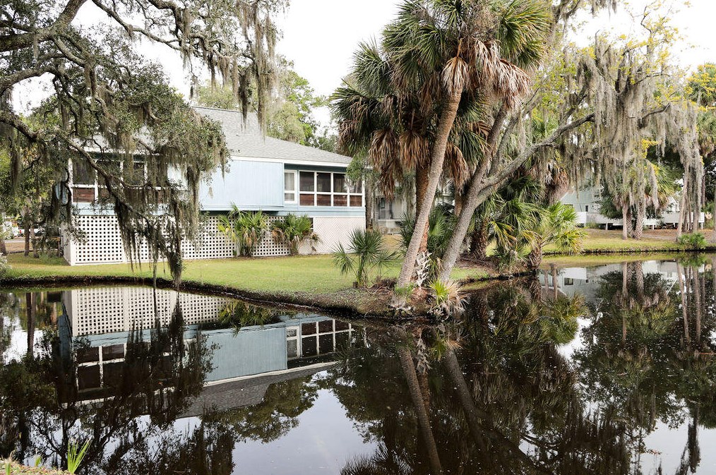 407 Sea Cloud Cir, Edisto SC  29438-3645 exterior