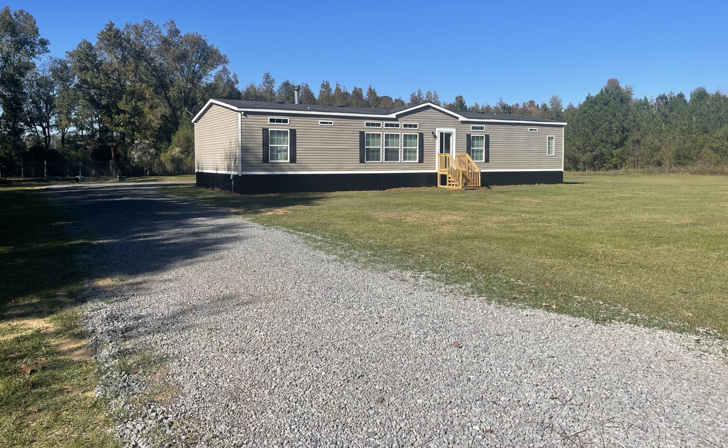 385 Bachelor Hill Rd, Walterboro SC  29488-7359 exterior