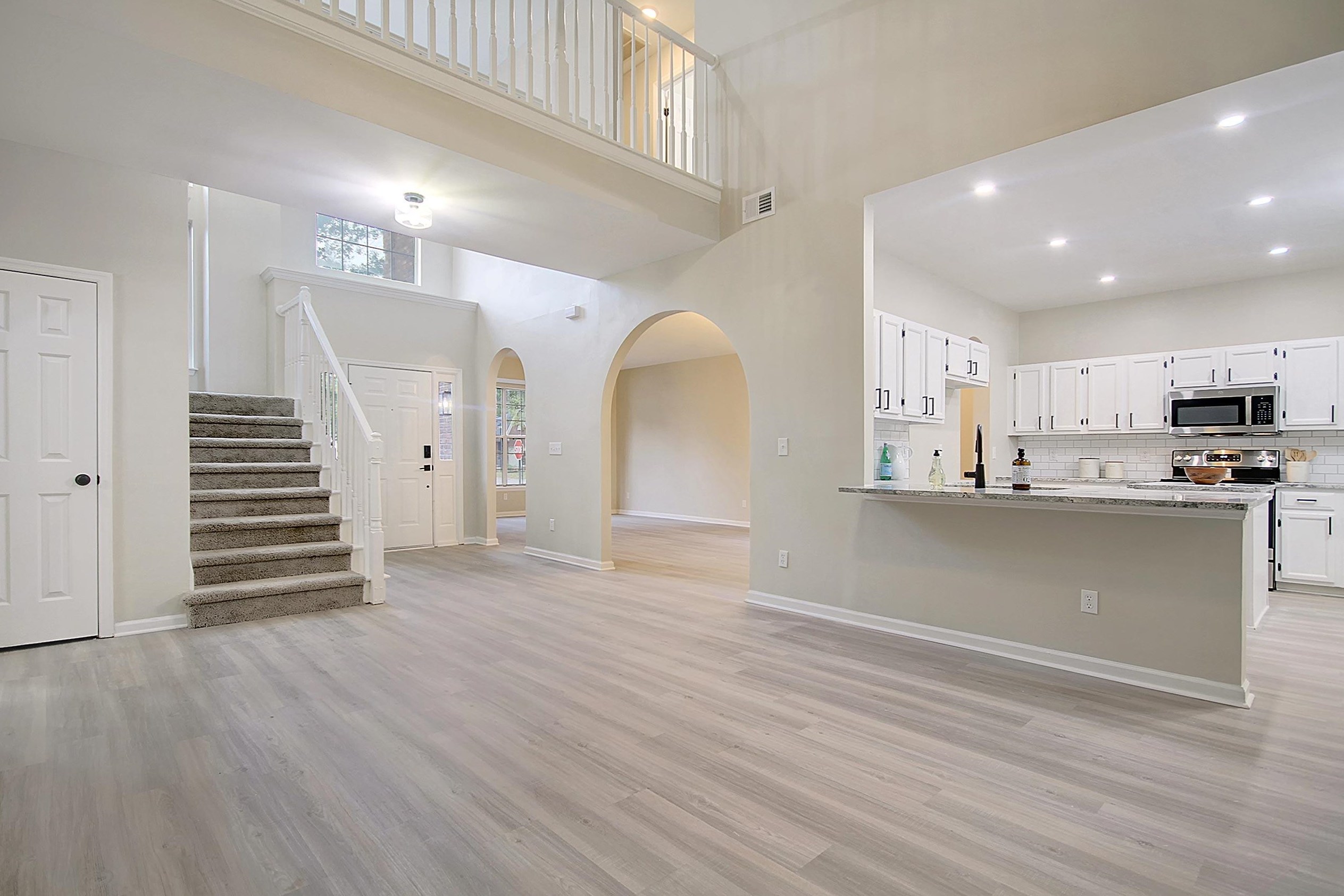 8528 Falling Leaf Ln, Charleston SC  29420-6852 exterior