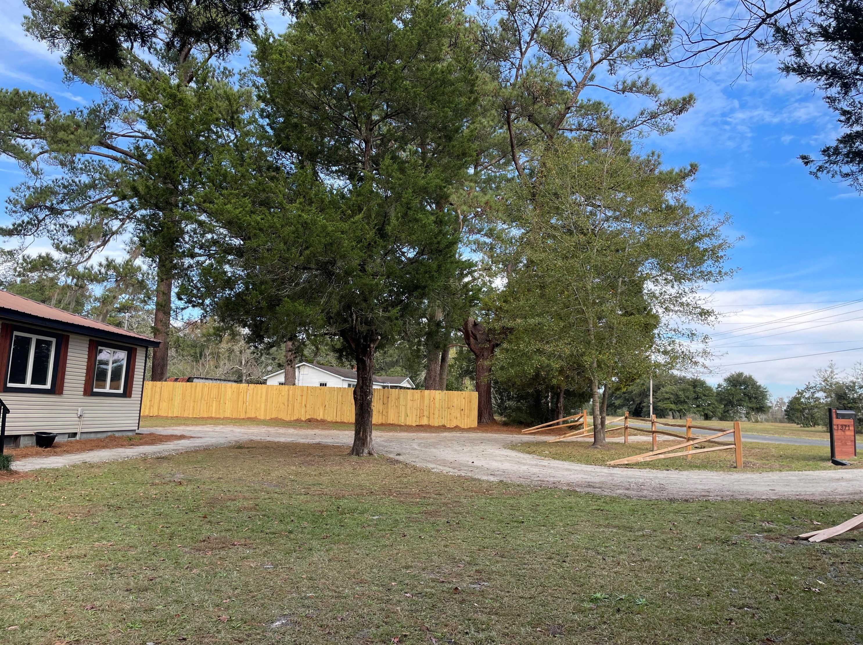 1371 Mount Carmel Rd, Walterboro SC  29488-6309 exterior