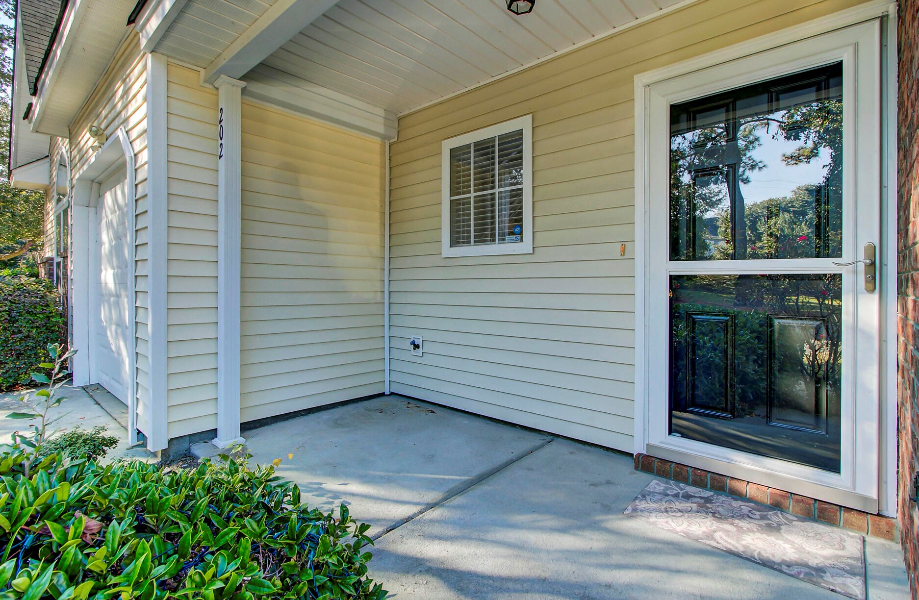 202 Kelsey Blvd, Charleston, SC 29492-8235