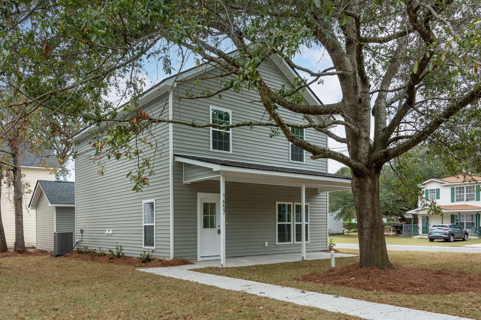 1657 Sumner Ave, Charleston, SC 29406-3740