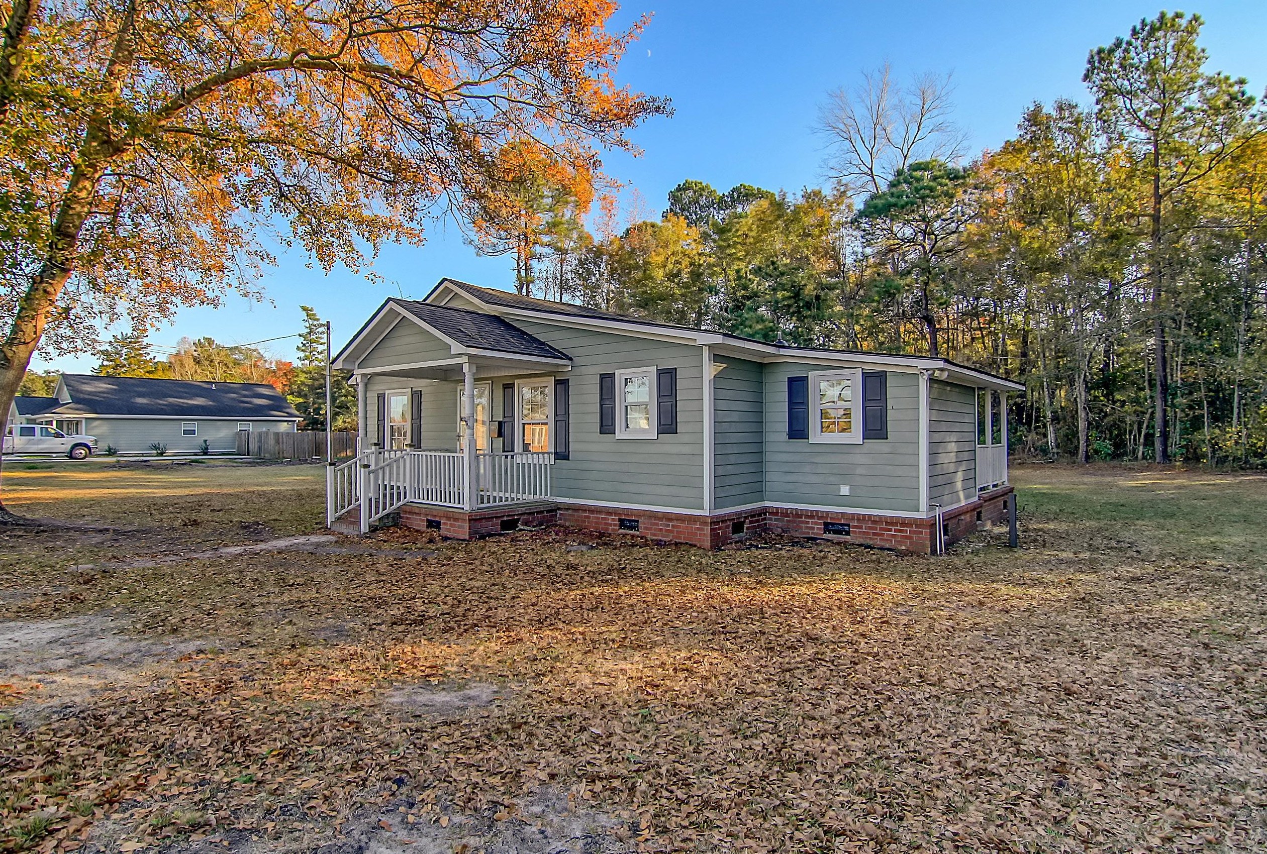 151 Carolina Dr, Alvin, SC 29479