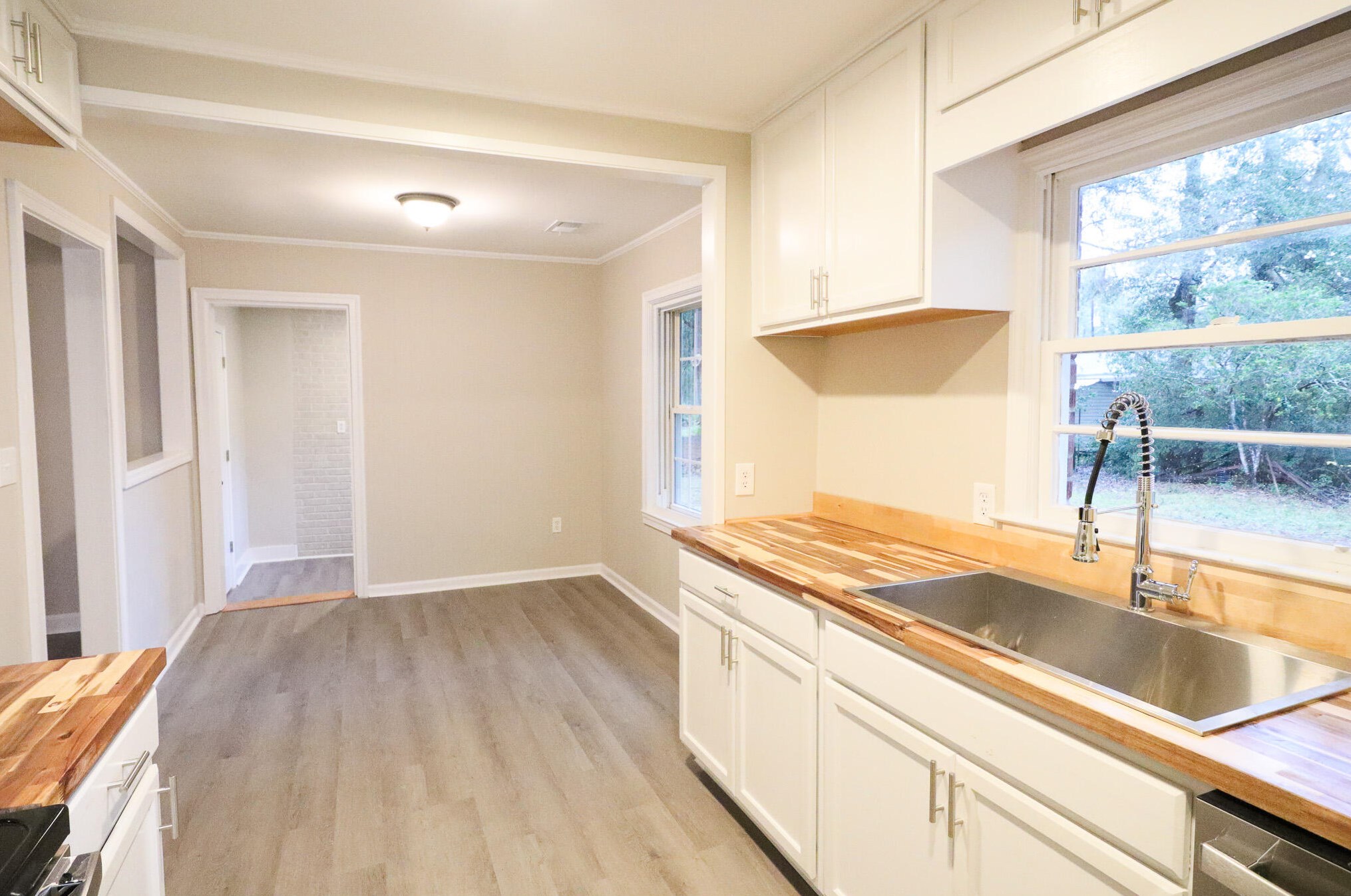 237 Cypress Dr, Walterboro, SC 29488-4503