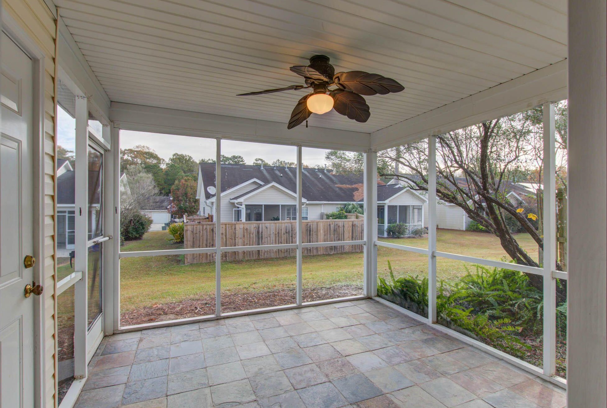7329 Suncatcher Dr, Charleston SC  29410-8404 exterior
