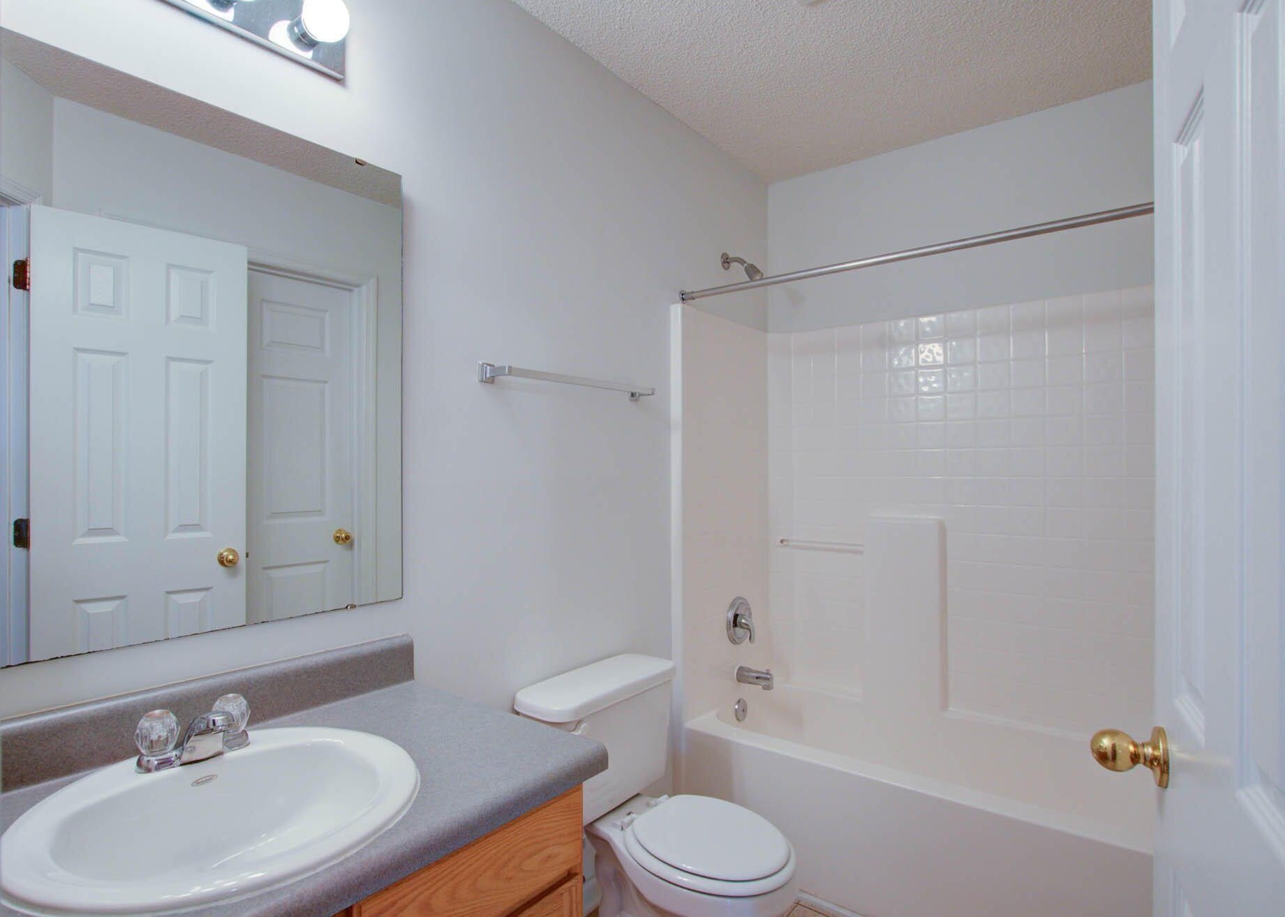 7329 Suncatcher Dr, Charleston SC  29410-8404 exterior