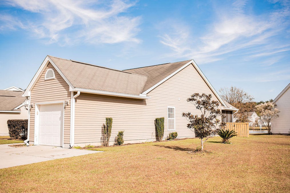 105 Avonshire Dr, Summerville SC  29483-7346 exterior