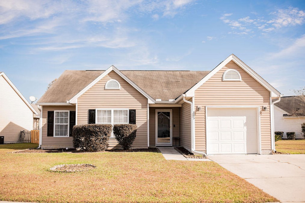 105 Avonshire Dr, Summerville SC  29483-7346 exterior