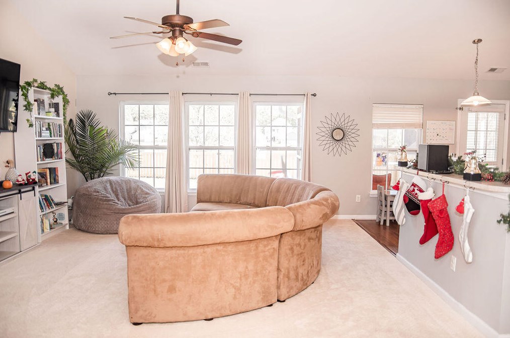 105 Avonshire Dr, Summerville SC  29483-7346 exterior