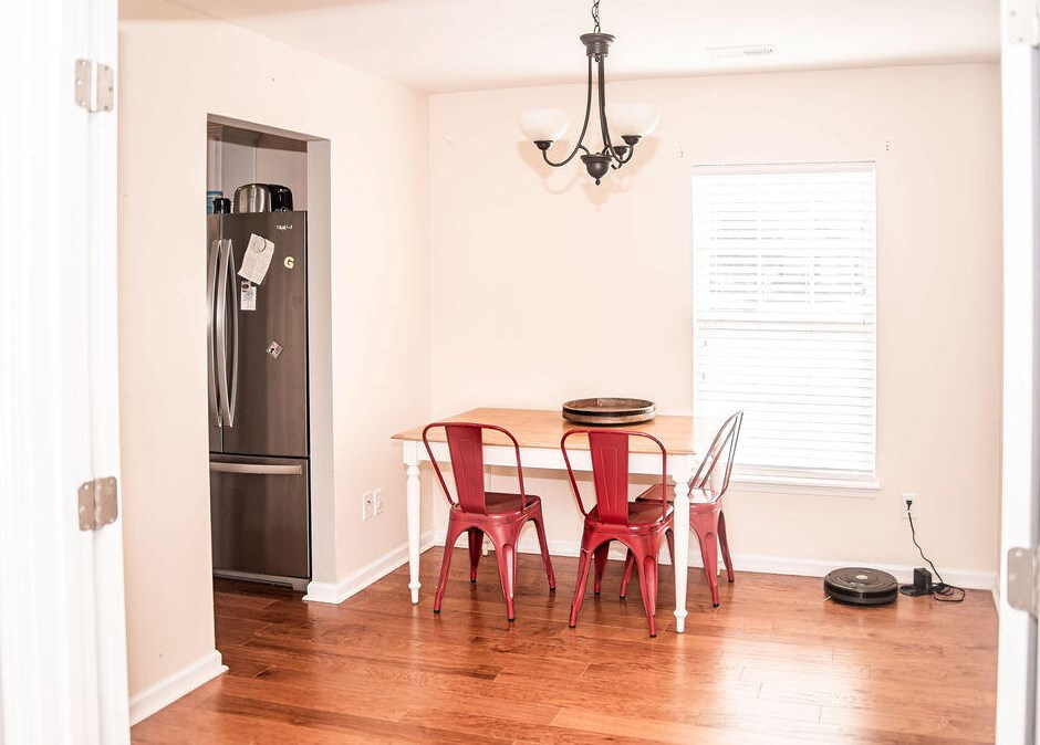 105 Avonshire Dr, Summerville SC  29483-7346 exterior