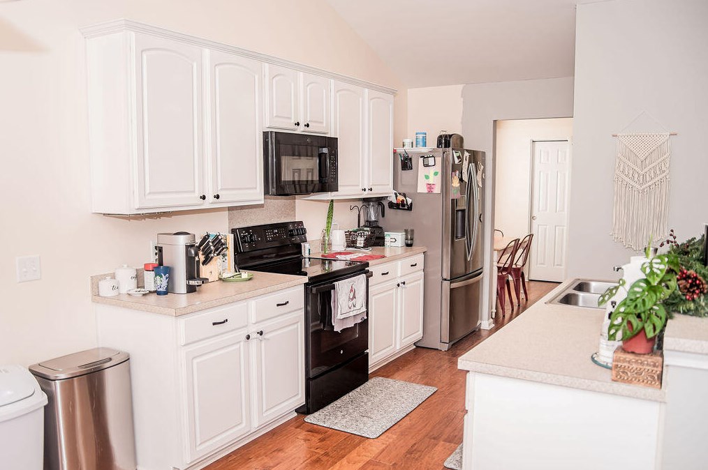 105 Avonshire Dr, Summerville SC  29483-7346 exterior