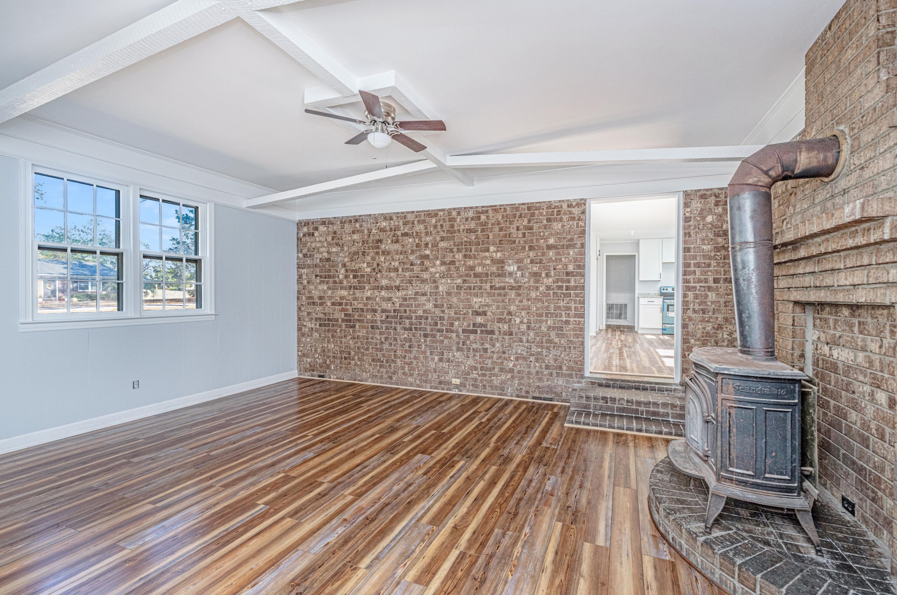 273 Wade Hampton Ave, Walterboro SC  29488-7213 exterior