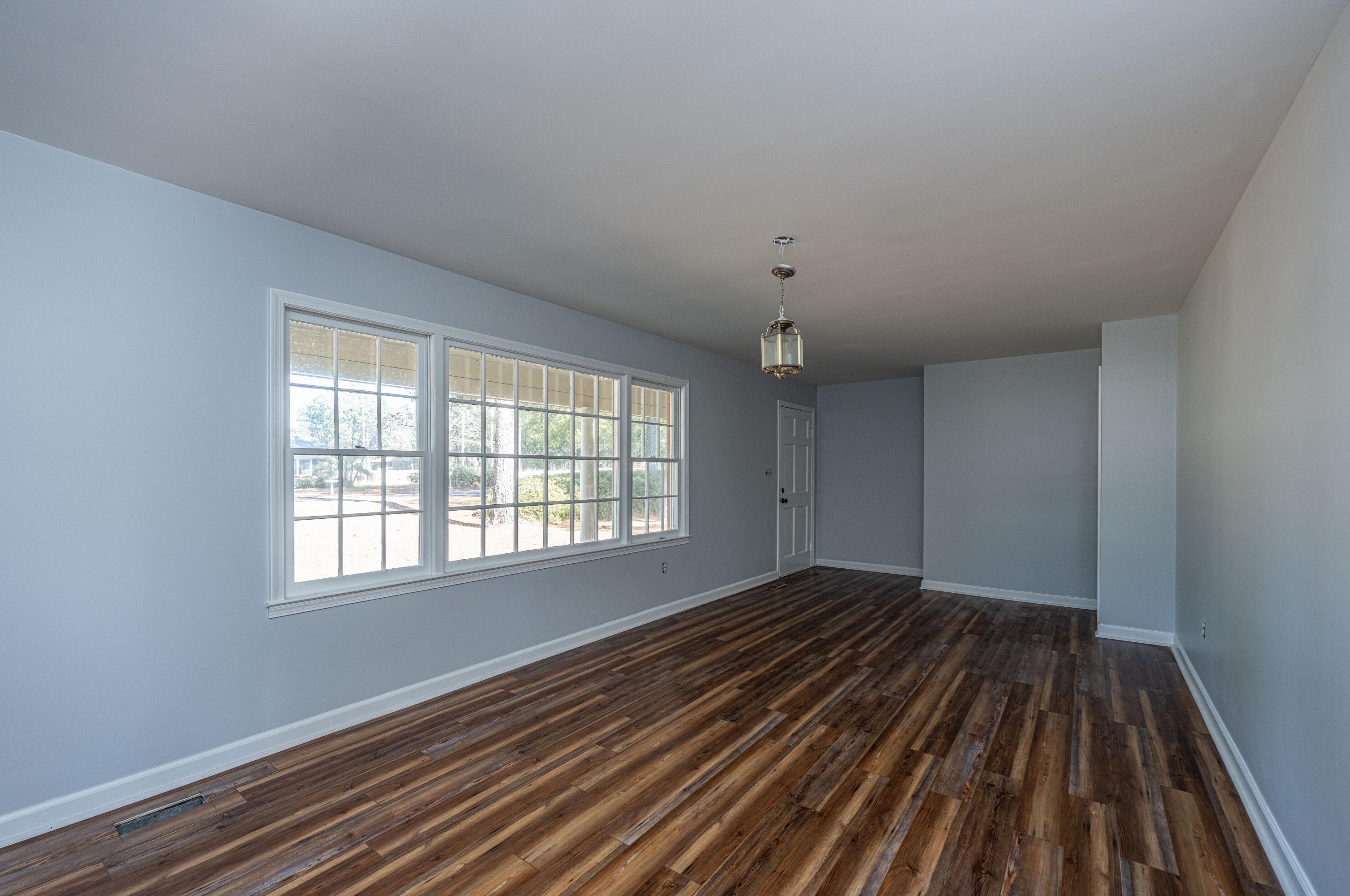 273 Wade Hampton Ave, Walterboro SC  29488-7213 exterior
