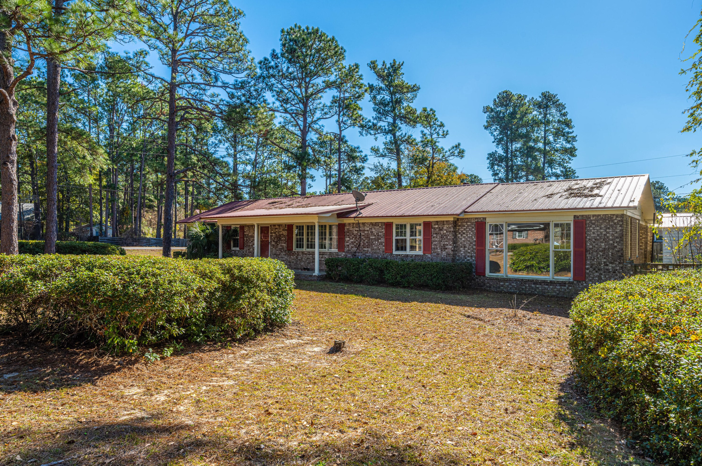 273 Wade Hampton Ave, Walterboro, SC 29488-7213