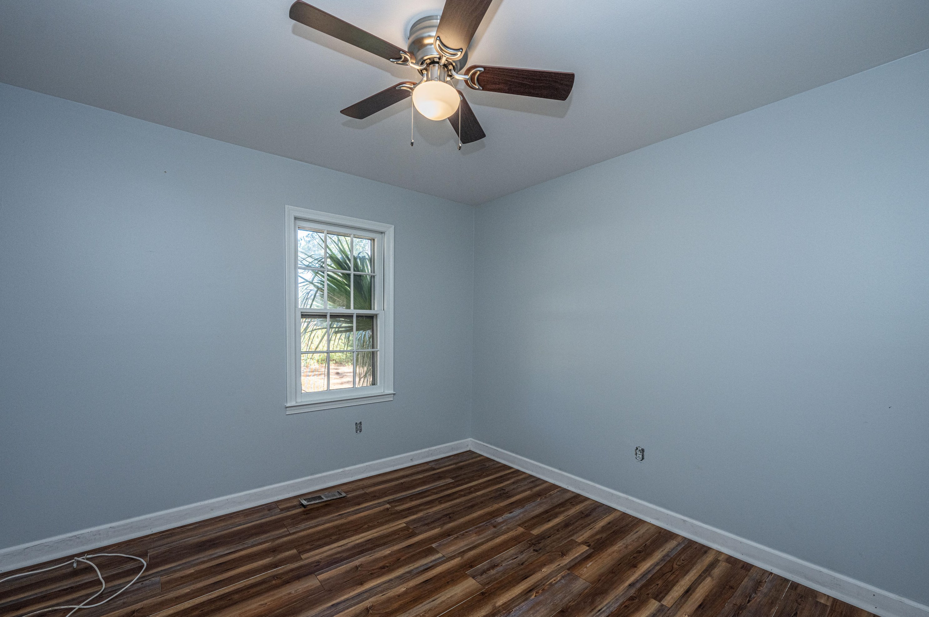 273 Wade Hampton Ave, Walterboro SC  29488-7213 exterior