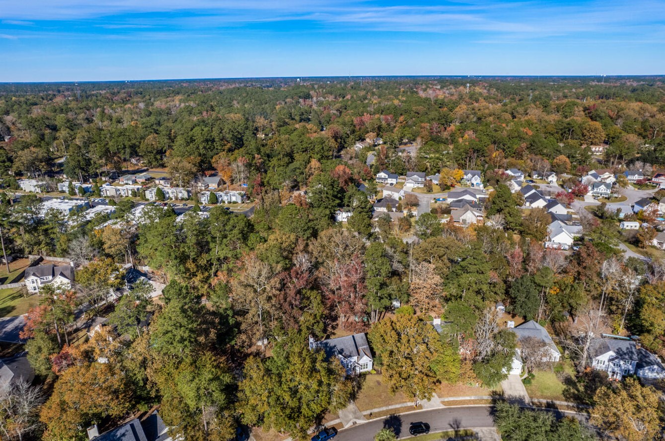 118 Essex Dr, Summerville SC  29485-5001 exterior