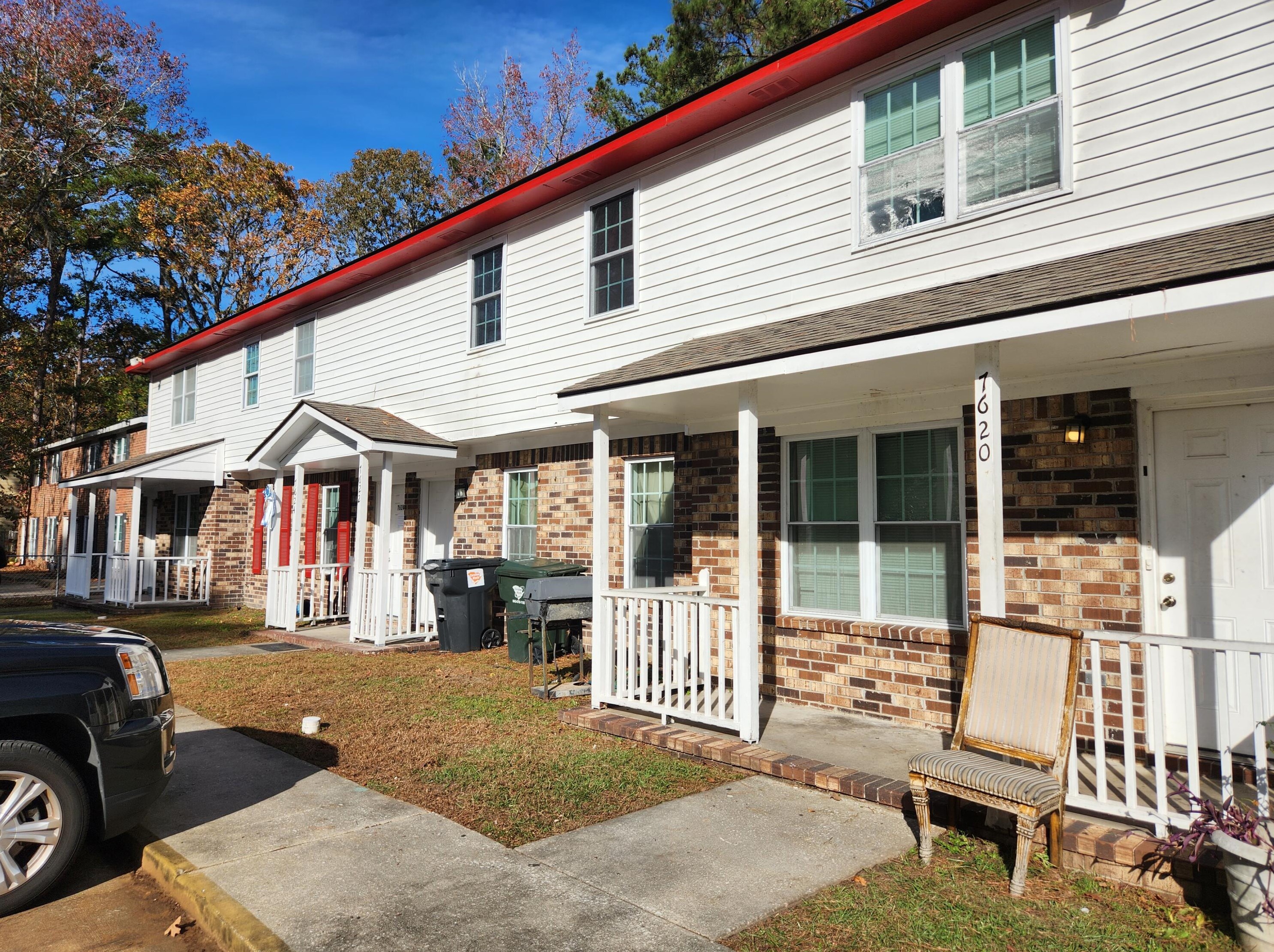 7620-7626 Hunters Ridge Ln, Charleston, SC 29420