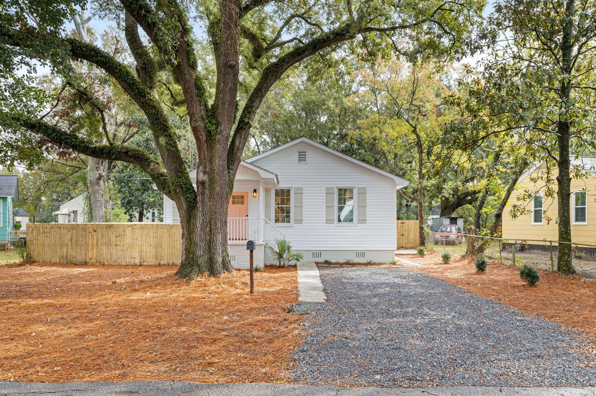 2651 Poplin Ave, Charleston SC  29405-7398 exterior