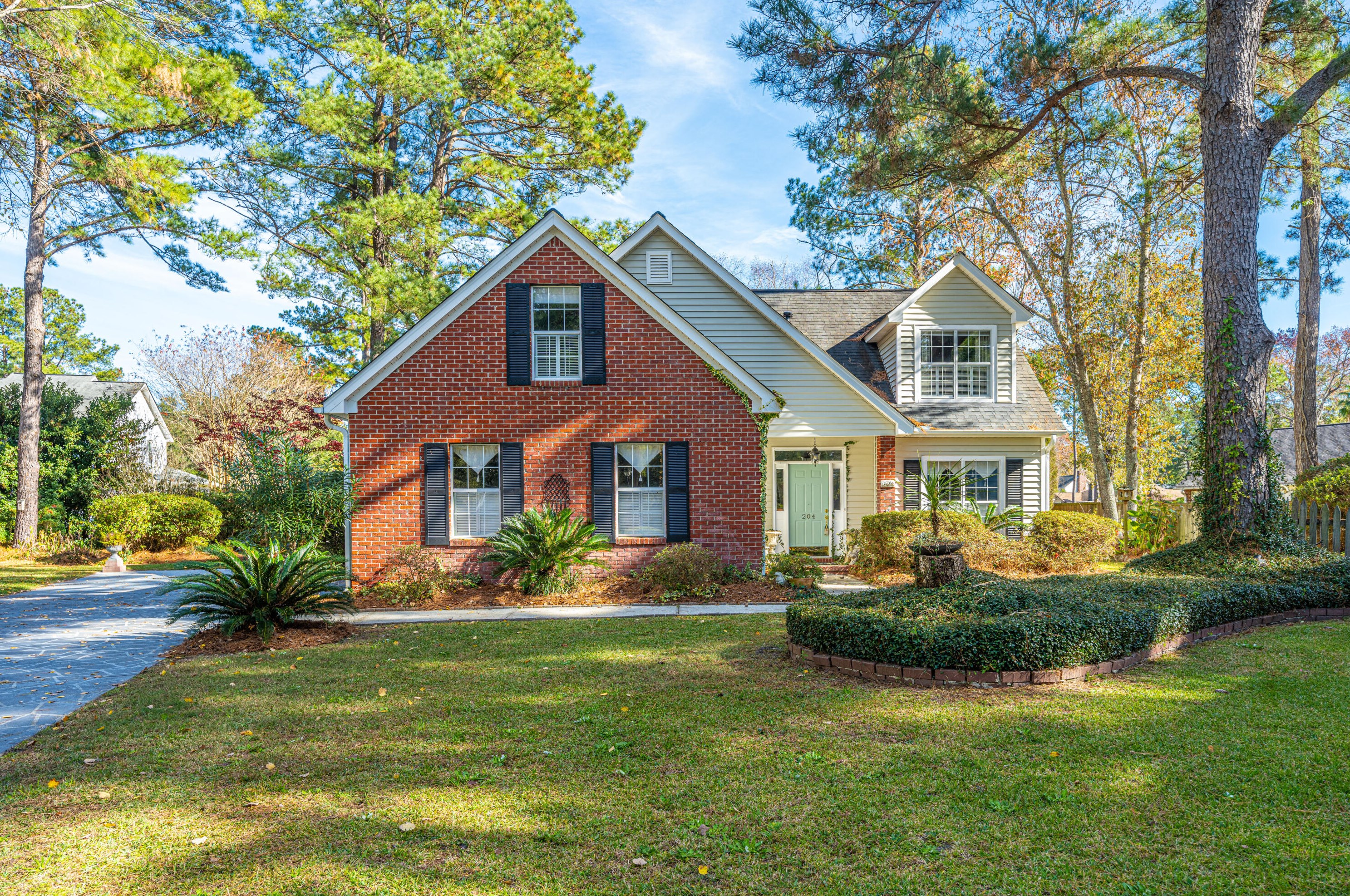 204 Wickford Ct, Summerville, SC 29485