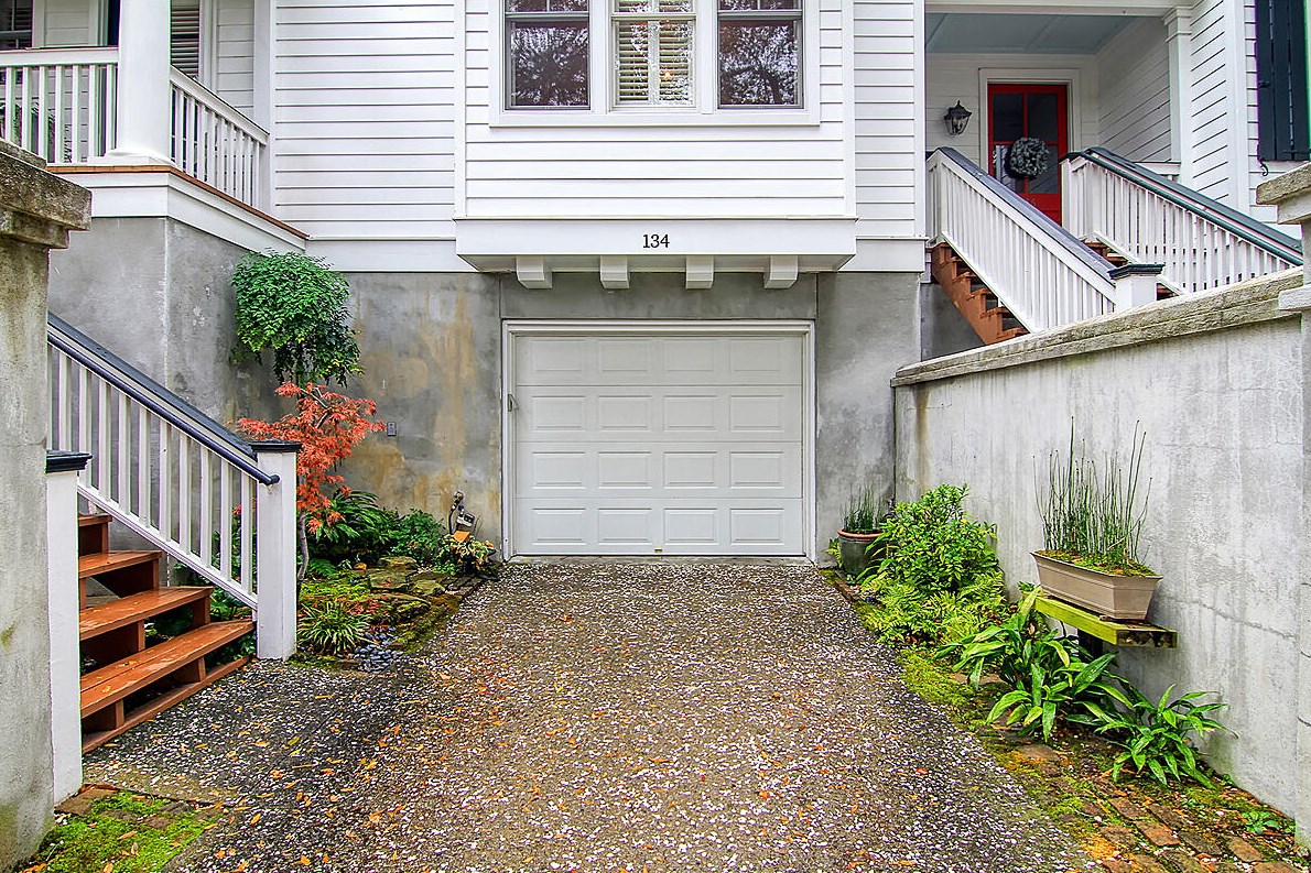 134 Wappoo Creek Dr, Charleston, SC 29412-2118
