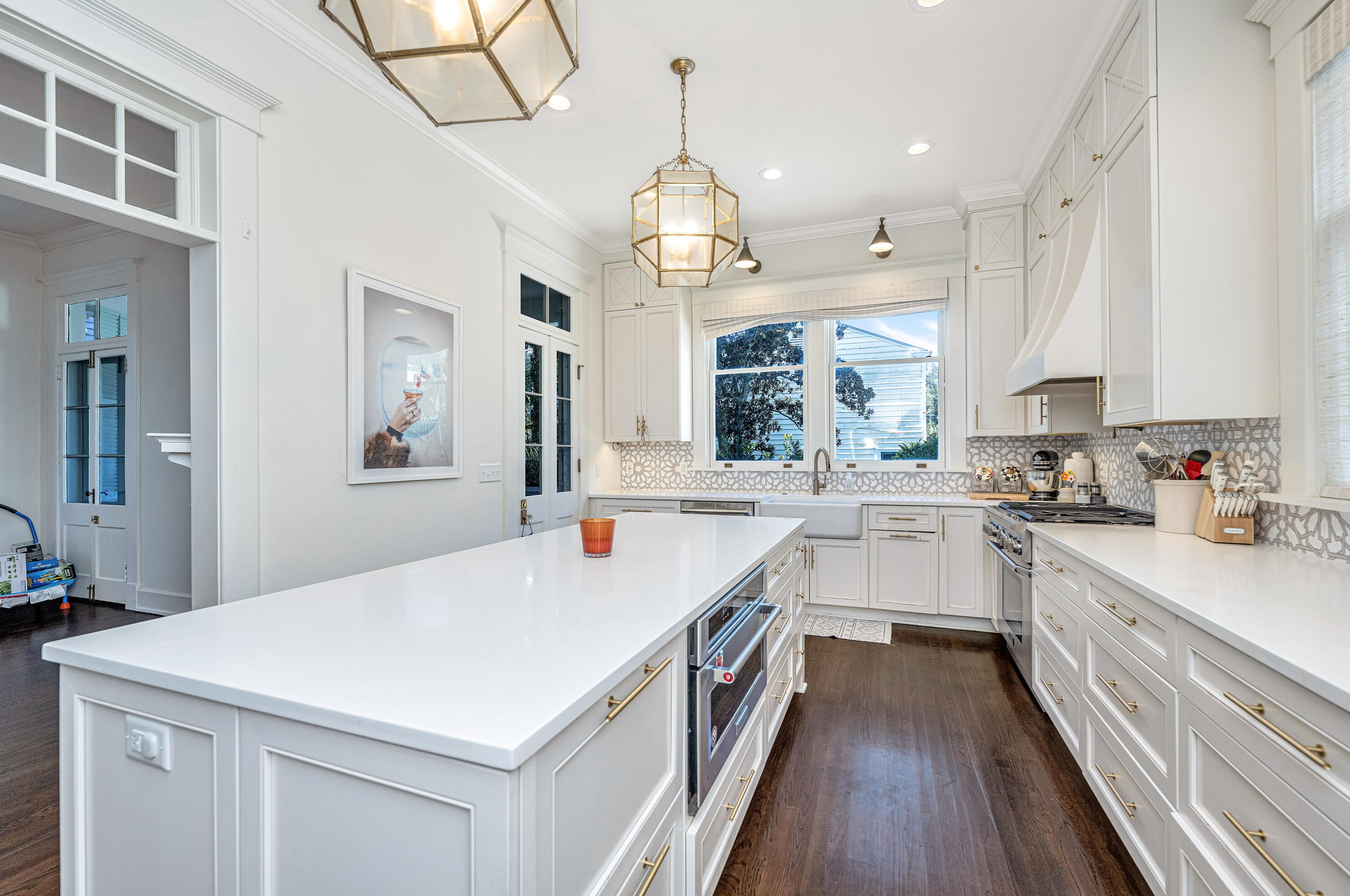 13 Colonial St, Charleston, SC 29401-1807