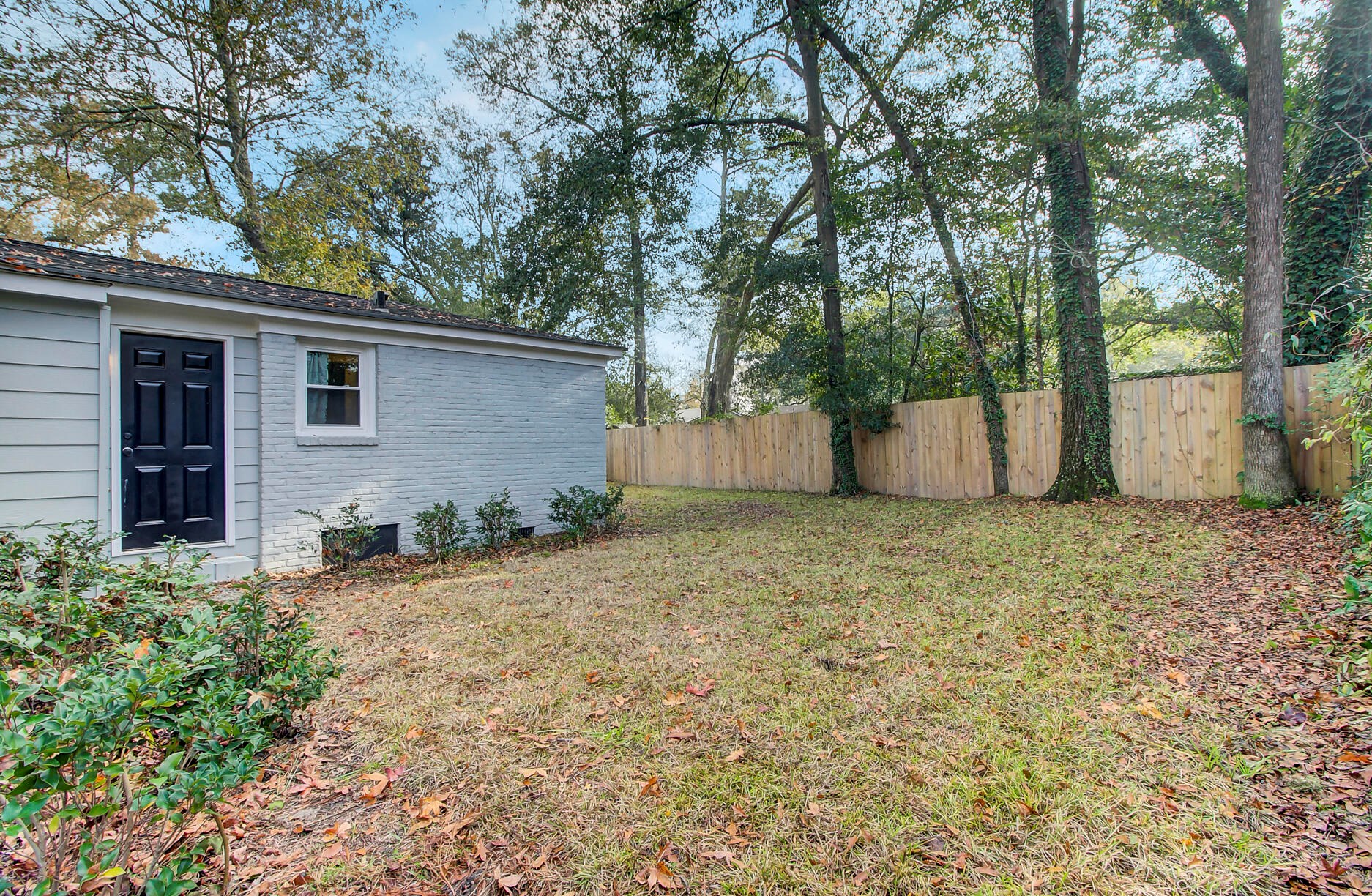 135 Dowling Ave, Walterboro SC  29488-3806 exterior