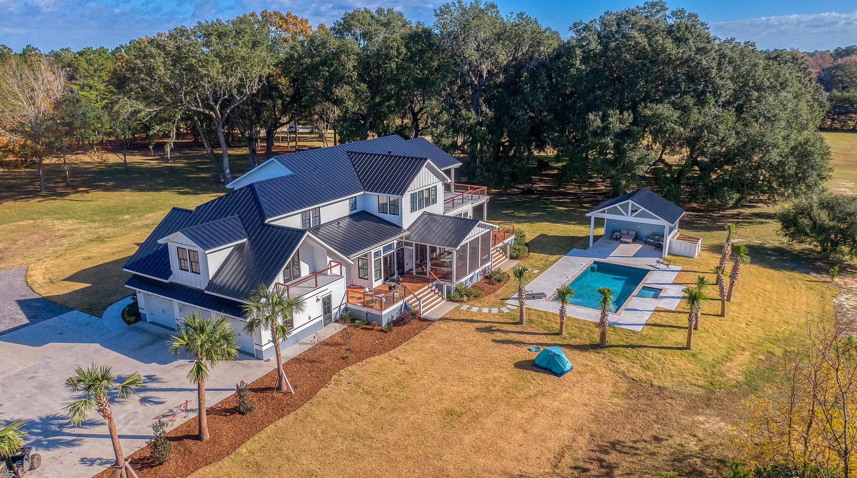 369 Edisto Dr, Moncks Corner SC  29461-4345 exterior