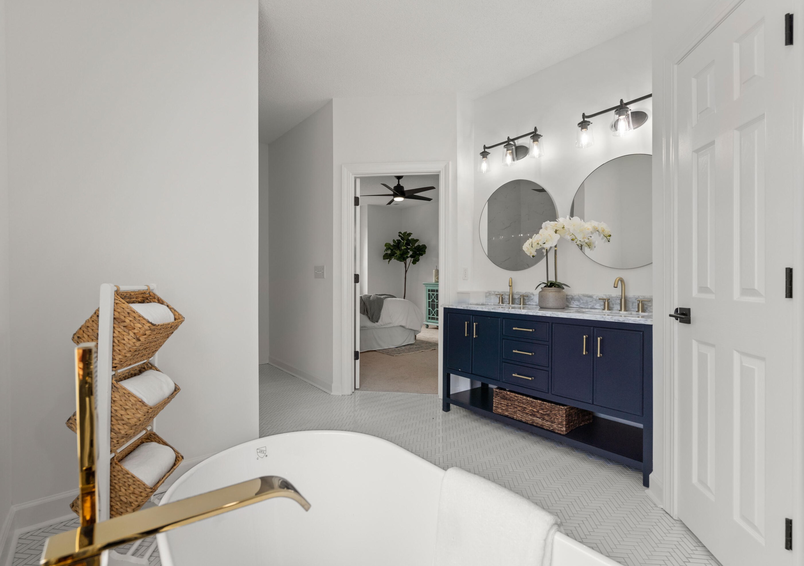 100 Oyster Point Row, Charleston SC  29412-3631 exterior