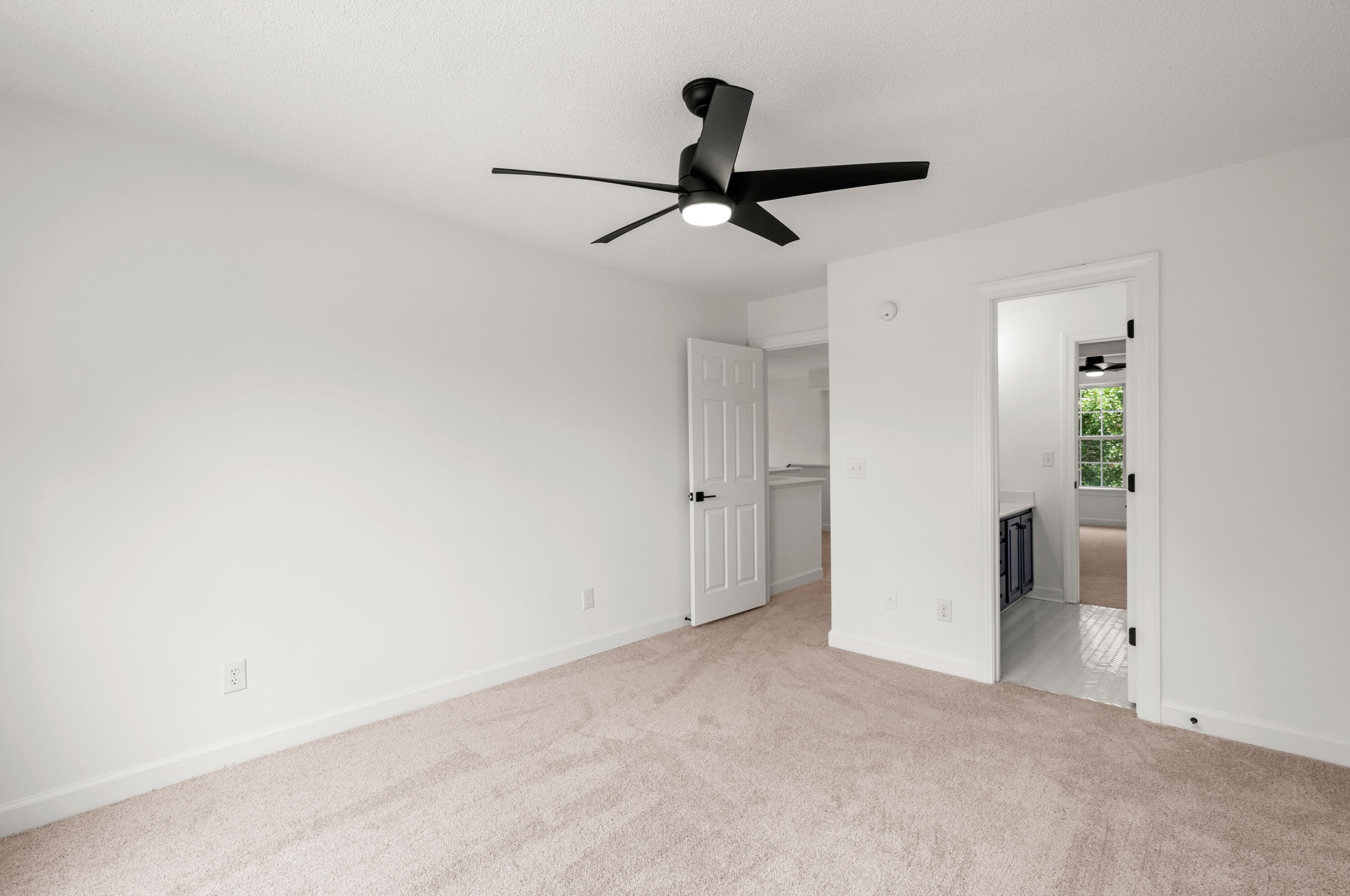 100 Oyster Point Row, Charleston SC  29412-3631 exterior