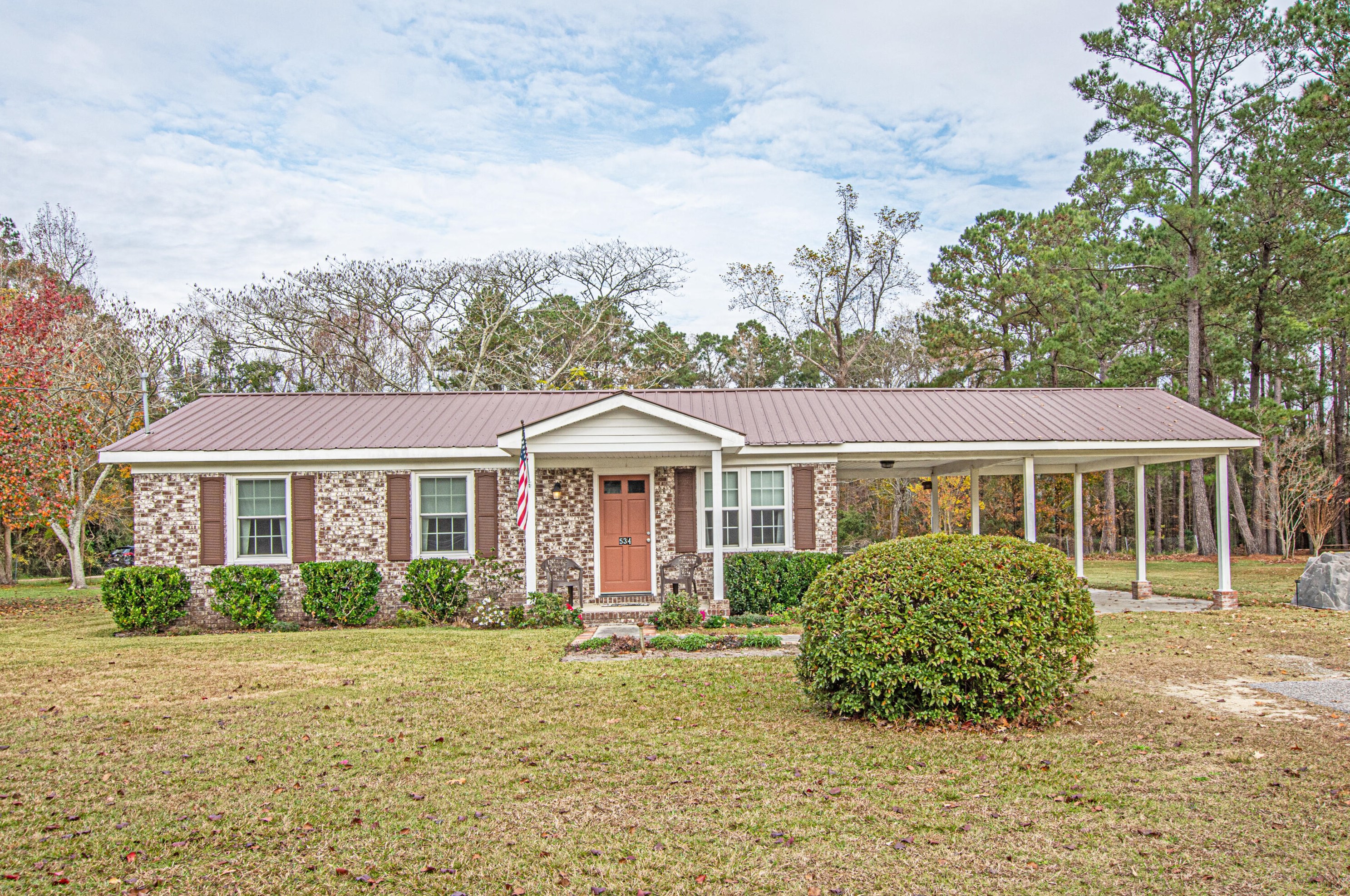 534 Goldensand Ln, Moncks Corner, SC 29461-4432