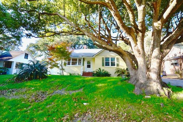 2152 Golfview Dr, Charleston, SC 29412