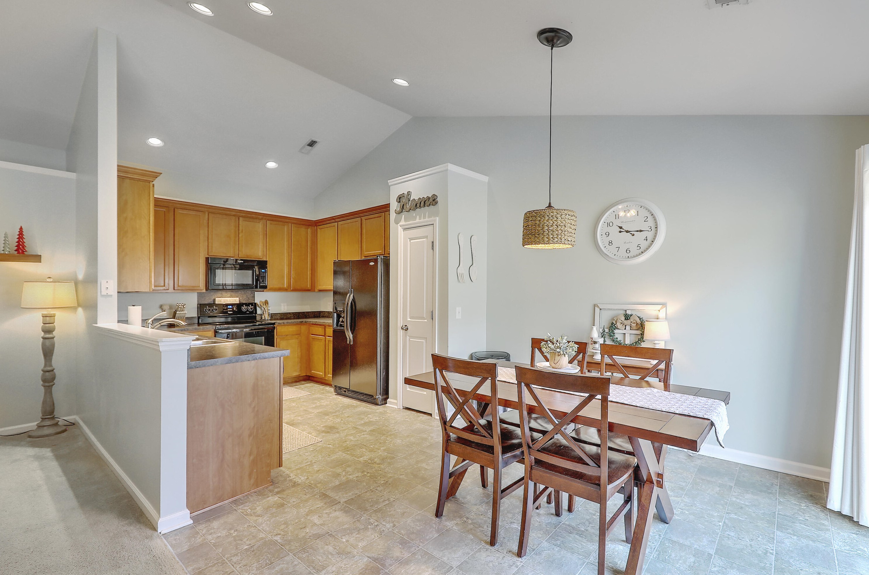 534 English Oak Cir, Moncks Corner SC  29461-5029 exterior