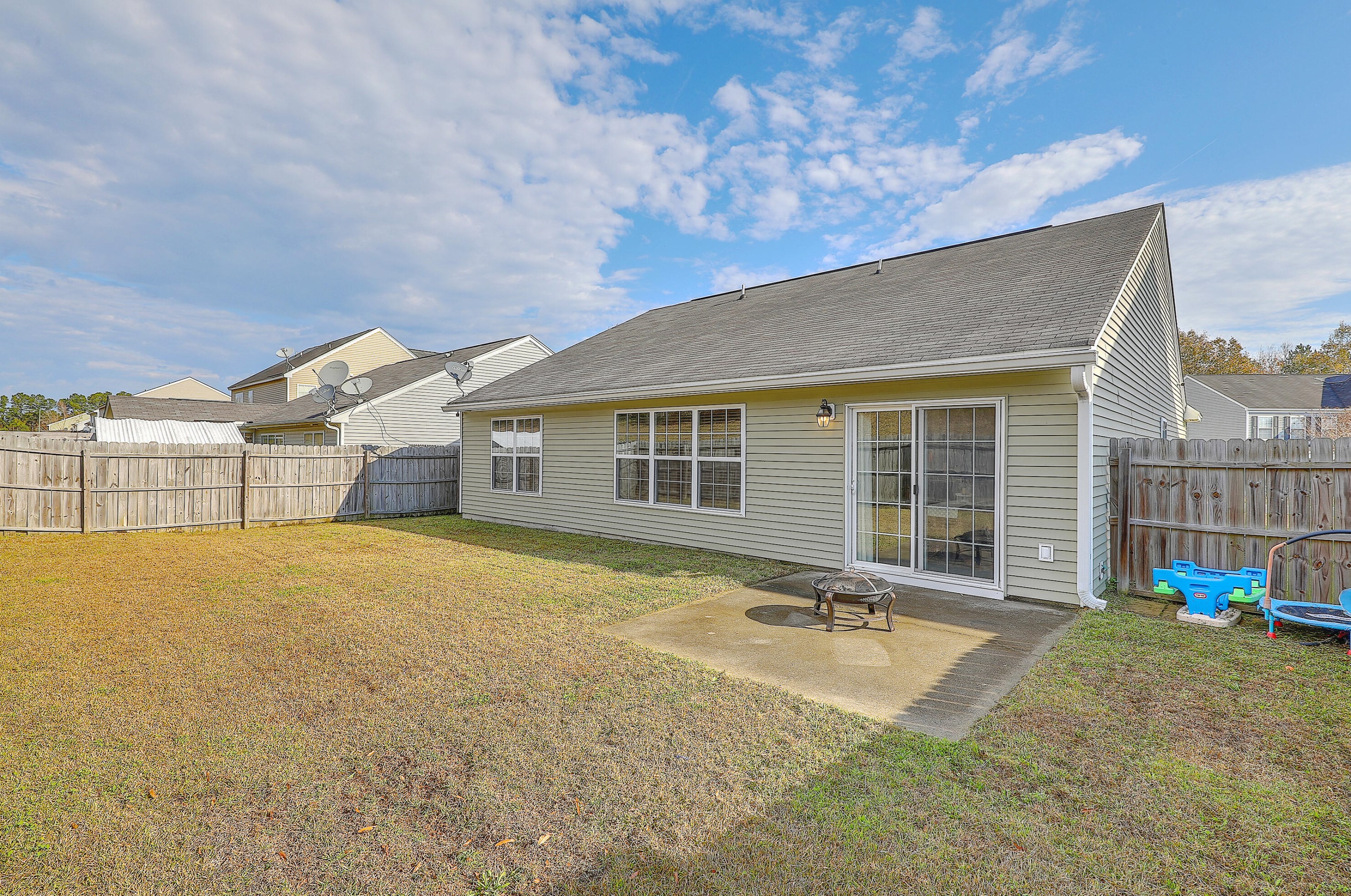 534 English Oak Cir, Moncks Corner SC  29461-5029 exterior