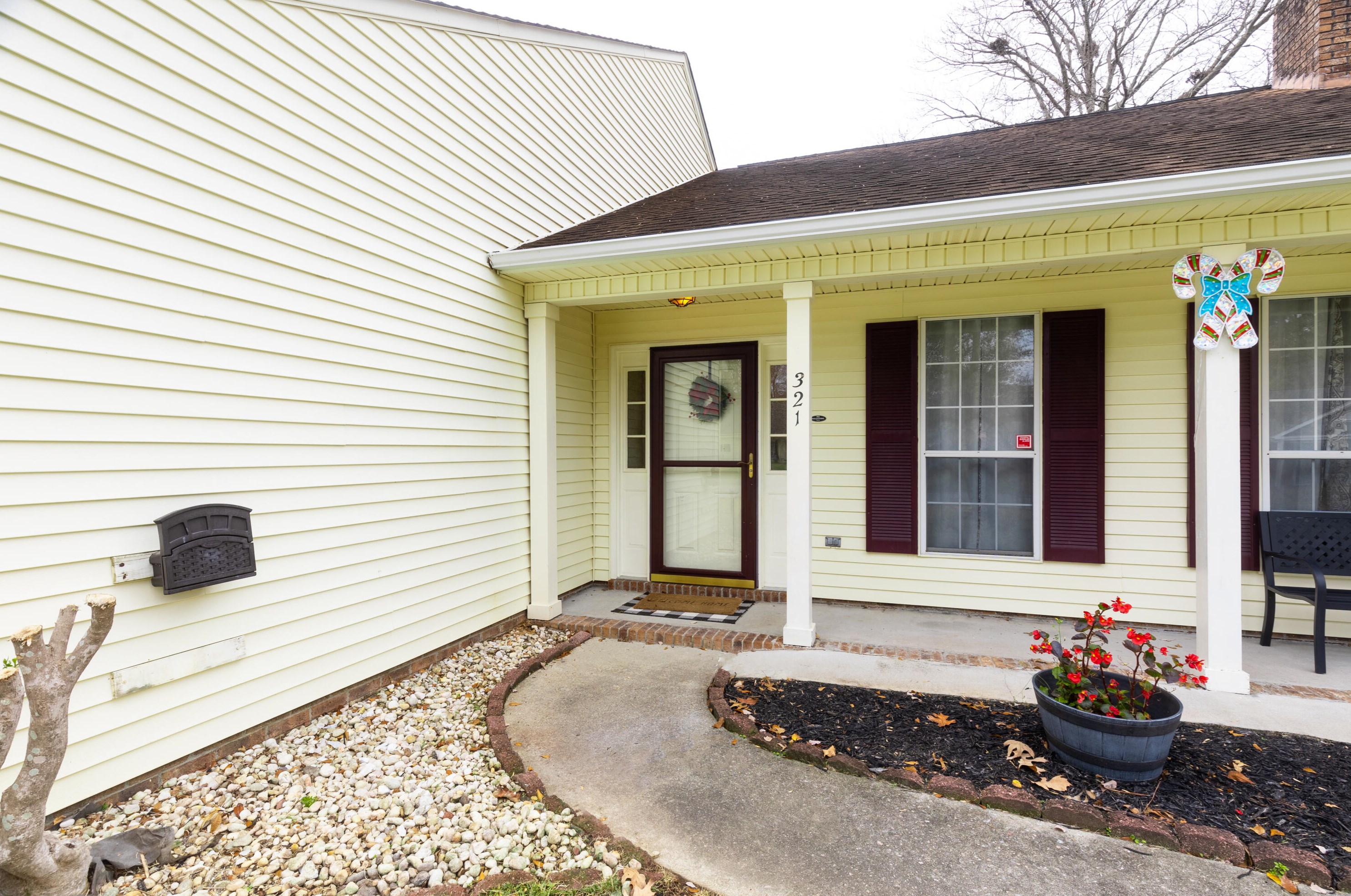 321 Indigo Rd, Charleston, SC 29445-5725